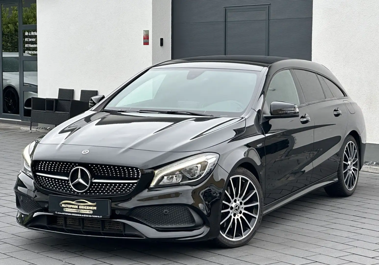 Mercedes-Benz CLA 250 Shooting Brake*AMG-LINE*2H*NAV*LED*NIGHT Black - 1