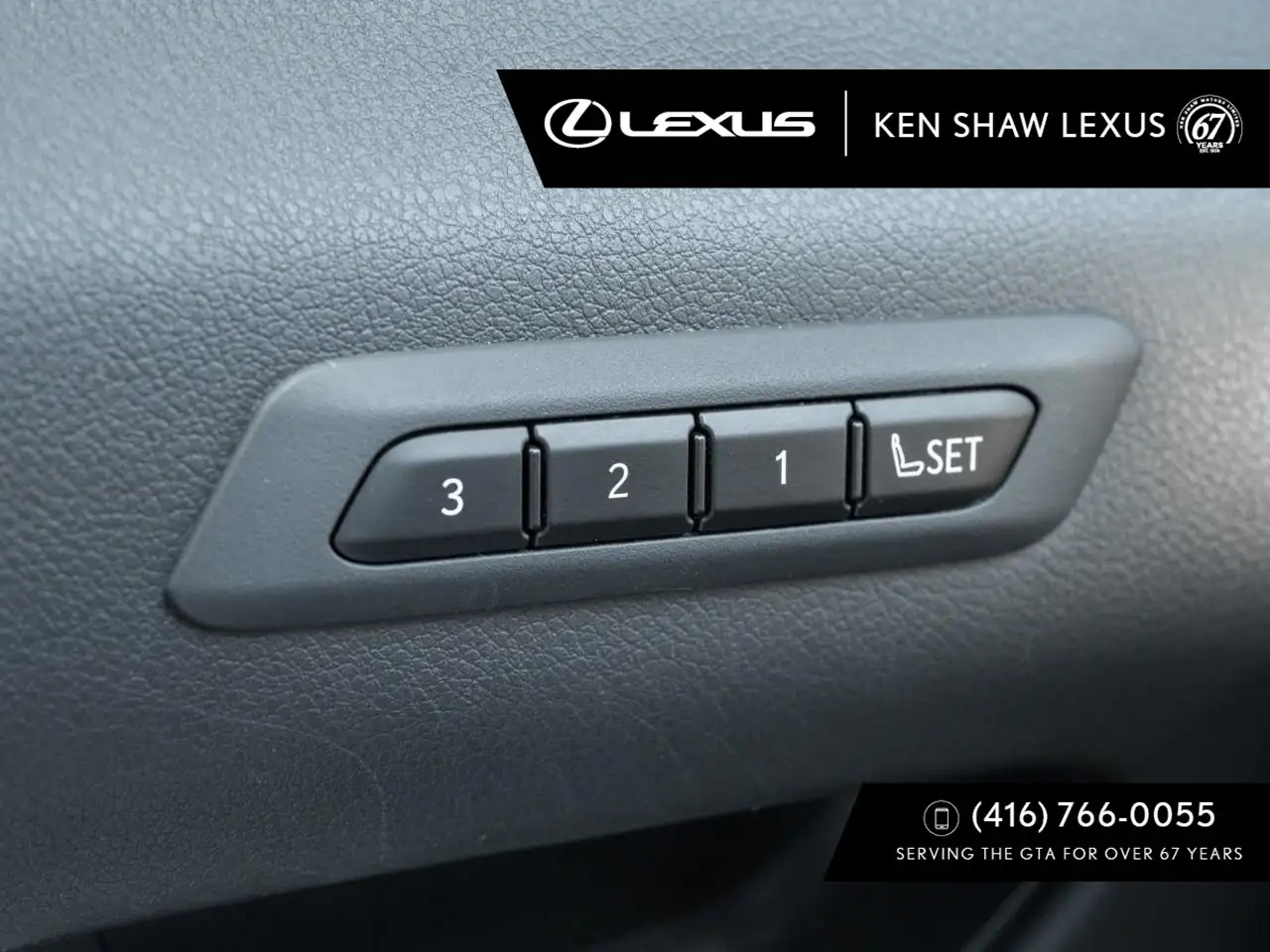 Lexus UX снимка Lexus UX