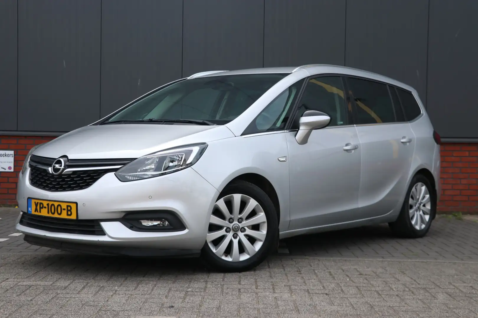 Opel Zafira 1.4 Turbo Innovation 7p. Gris - 1