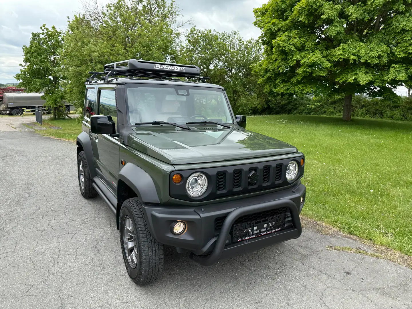 Suzuki Jimny 1.5 ALLGRIP Comfort+ Offroad LED 4x4 Verde - 1