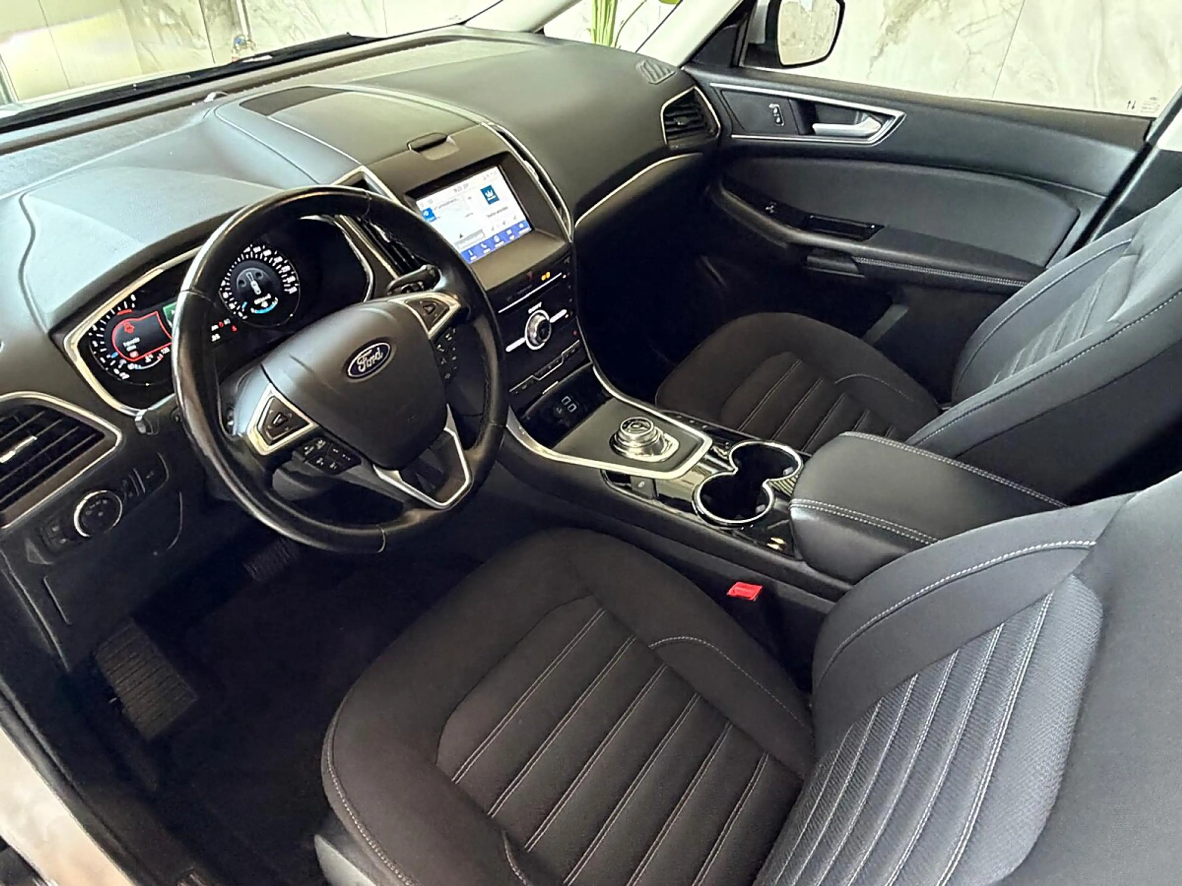 Ford Galaxy 2.0 EcoBlue Titanium Start/Stopp, Einparkhilfe,... — photo 9