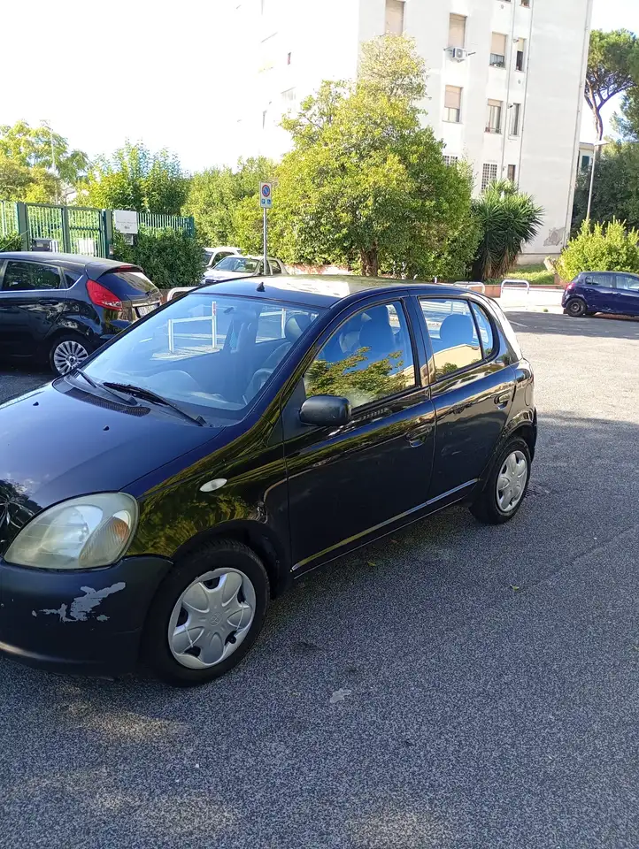 Toyota Yaris 1.0, foto 2