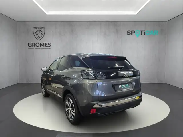 Peugeot 3008 view 5