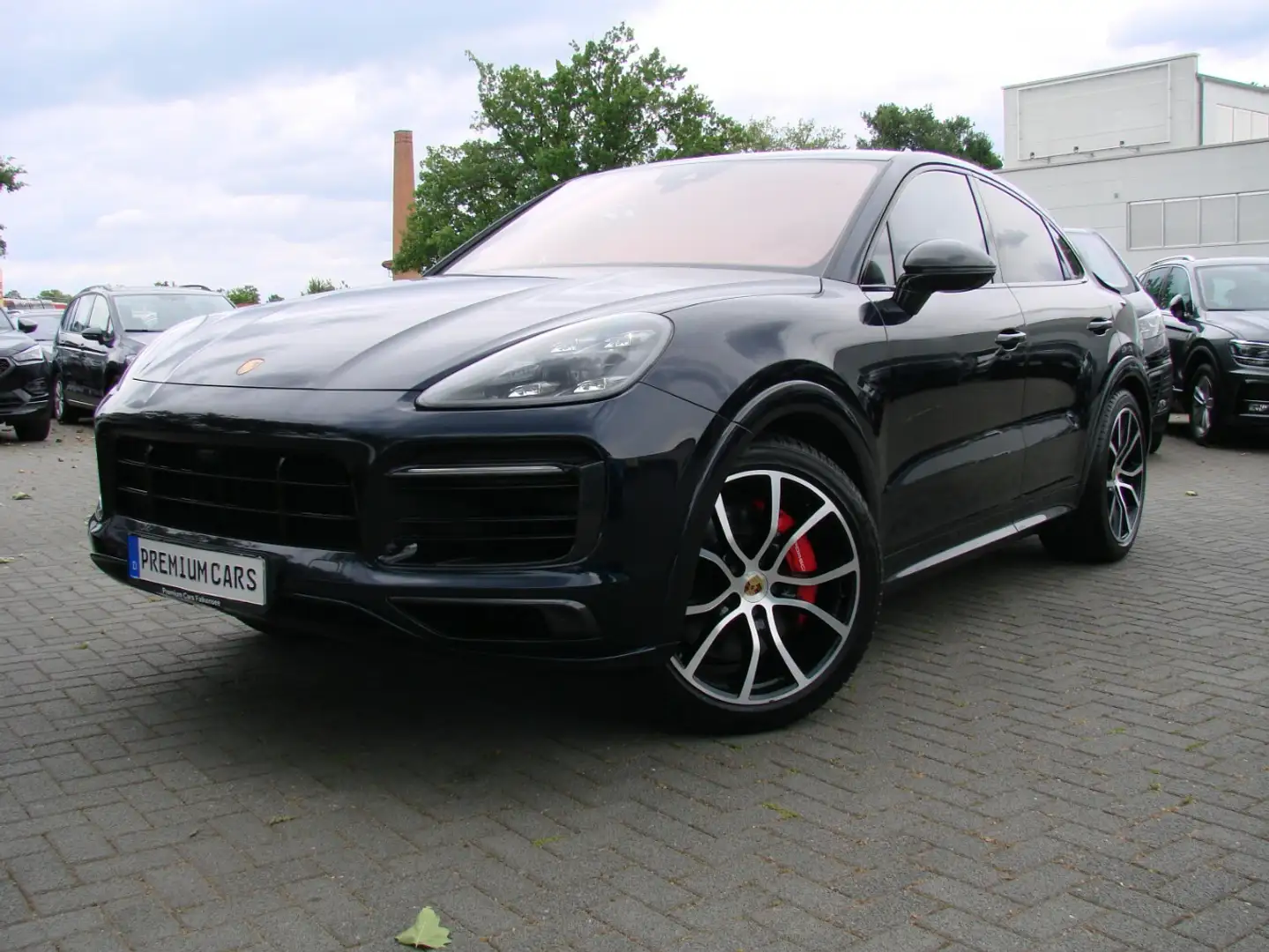 Porsche Cayenne GTS Coupé Carbon 360° HeadUp Burmester Blau - 2