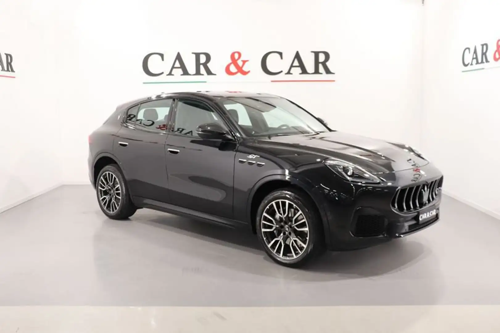 Maserati Grecale 2.0 MHEV GT 250 Nero - 1