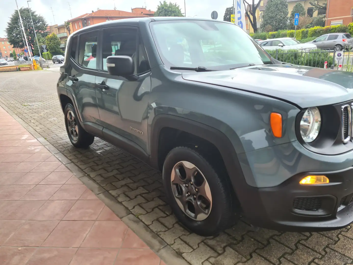 Jeep Renegade Renegade 2.0 mjt Sport 4wd 120cv Grijs - 2