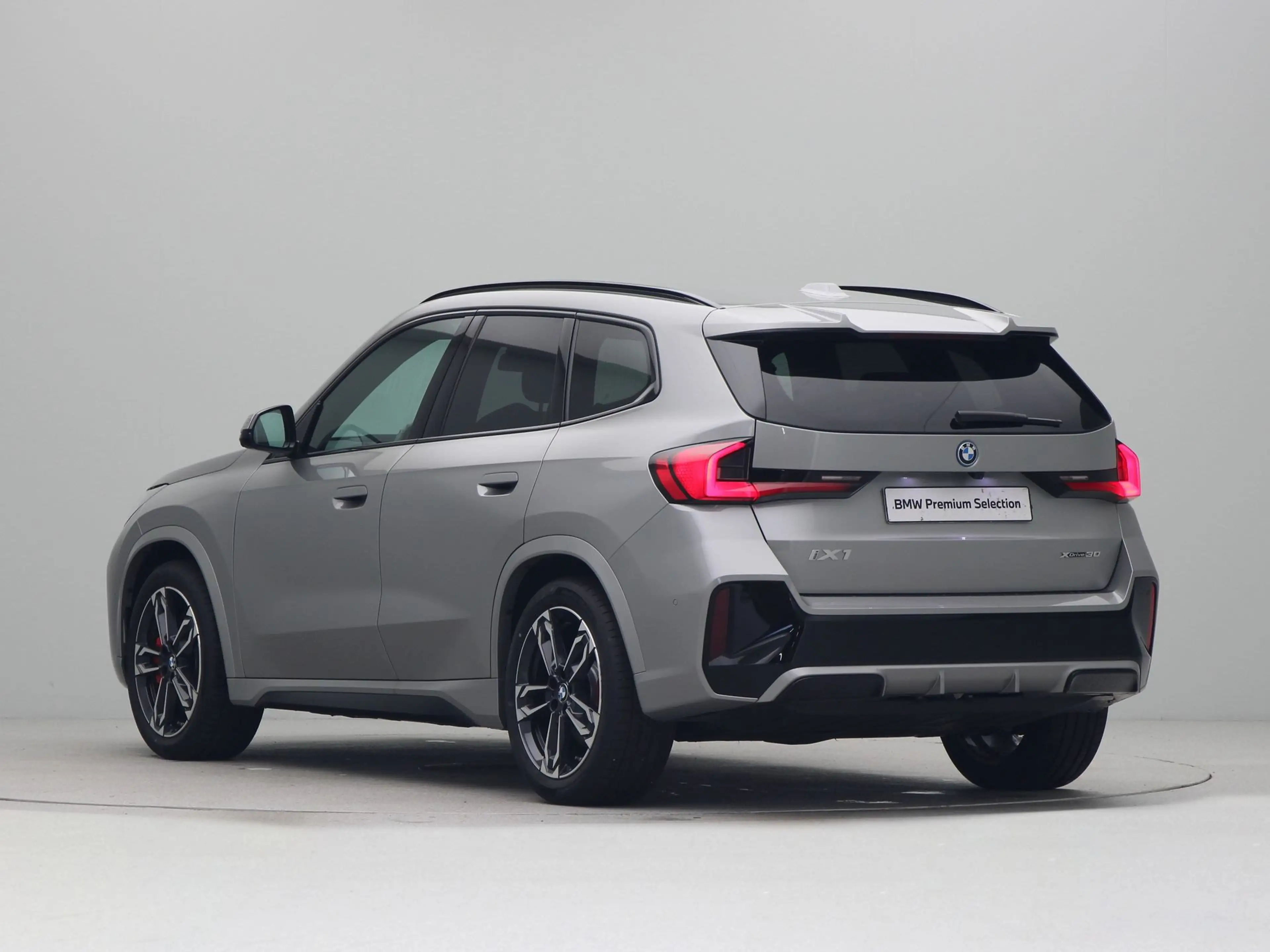 BMW iX1 xDrive30 67 kWh — photo 10