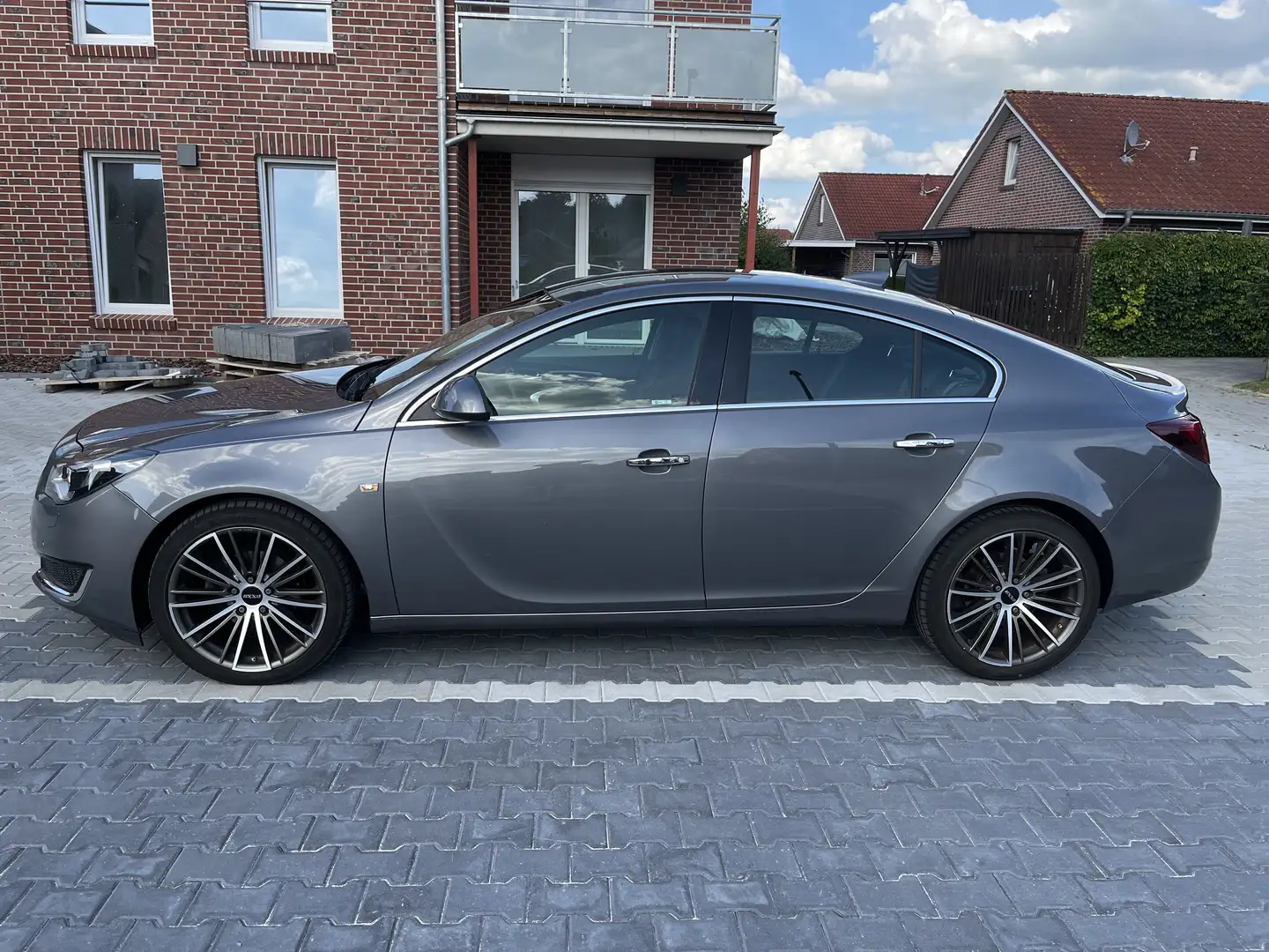 Opel Insignia Innovation ecoFlex Grau - 2