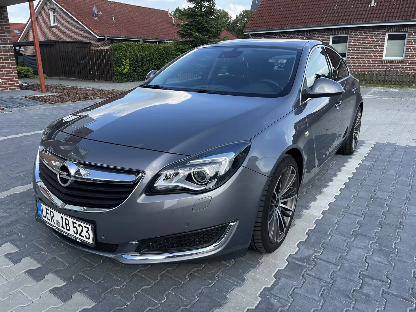 Opel Insignia Innovation ecoFlex Grau - 1