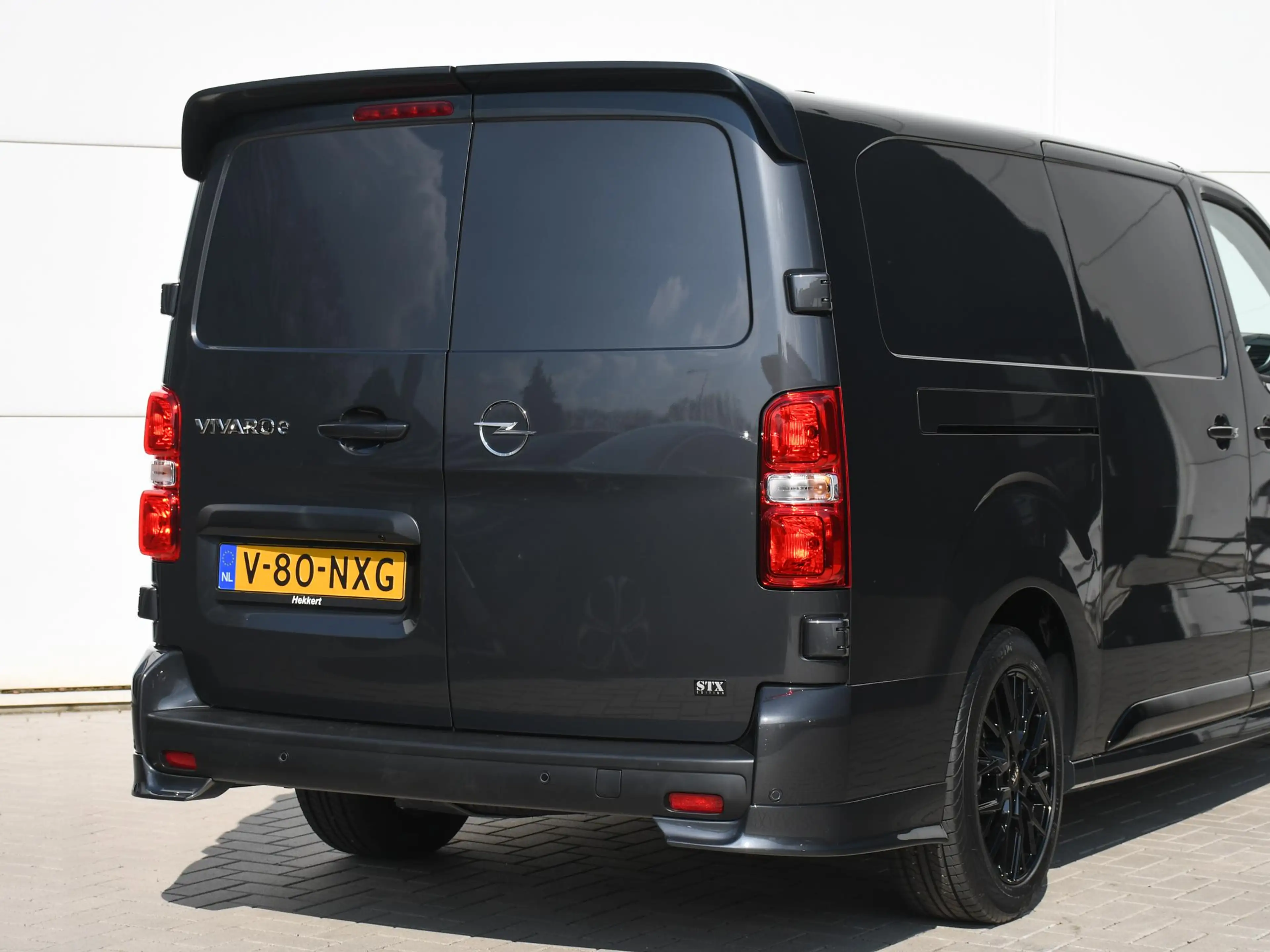 Opel Vivaro-e Electric STX Edition L3H1 75 kWh 136pk Automaat SP — photo 7