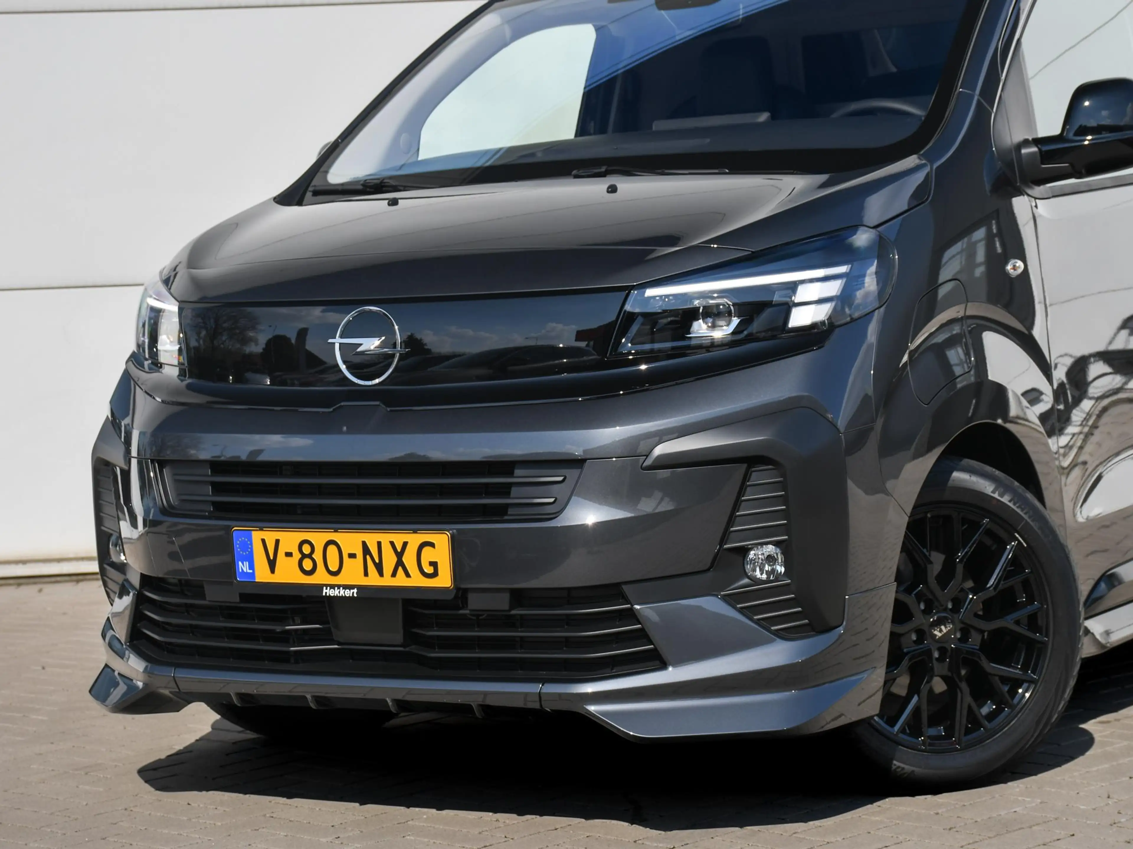 Opel Vivaro-e Electric STX Edition L3H1 75 kWh 136pk Automaat SP — photo 2