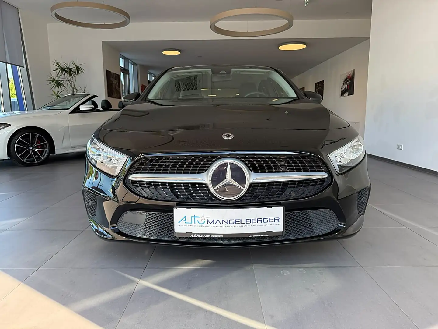 Mercedes-Benz A 180 d Aut. Schwarz - 2