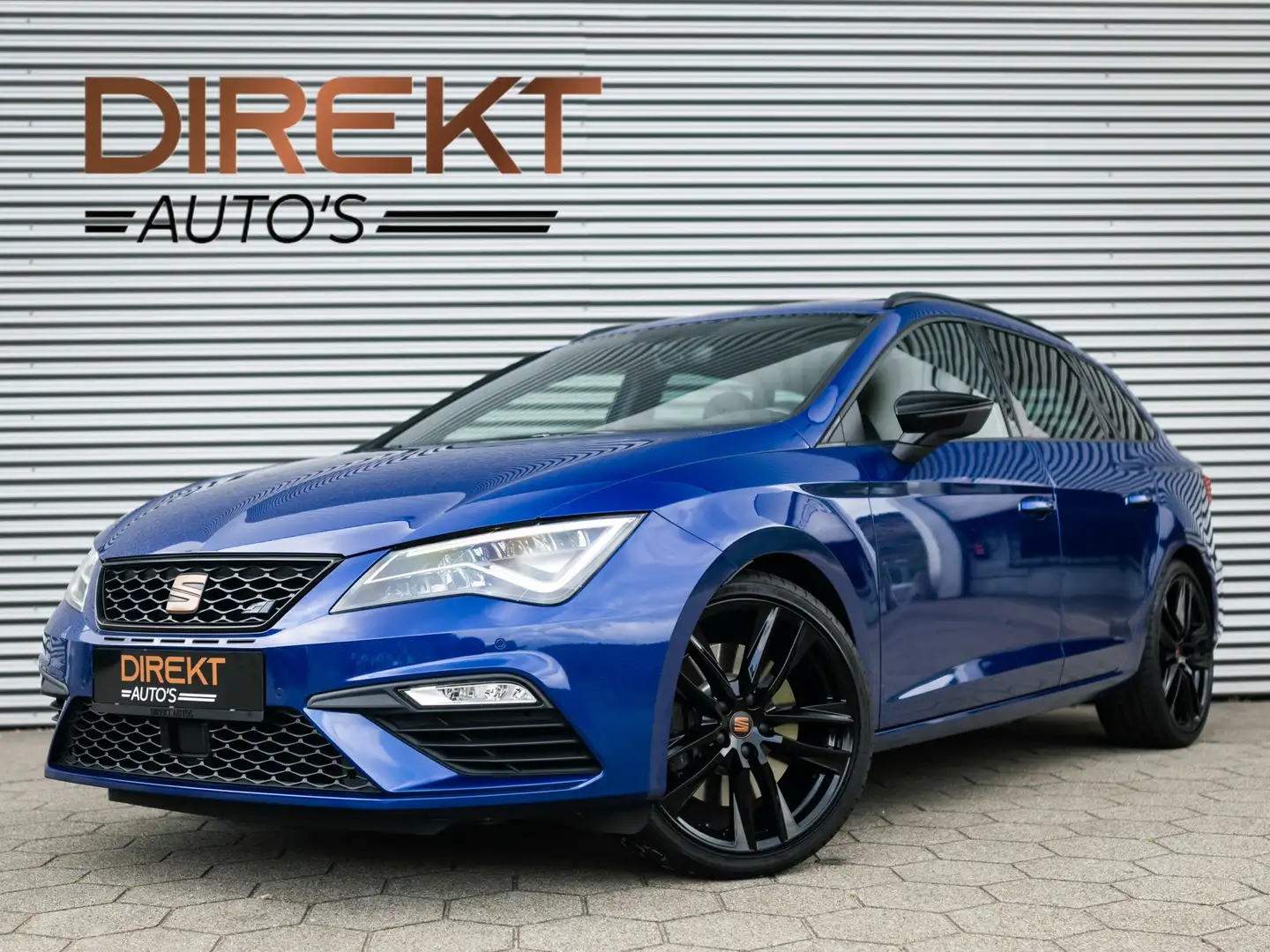 SEAT Leon ST 2.0 TSI CUPRA 300 4DRIVE PANO BEATS VIRTUAL DCC Bleu - 1