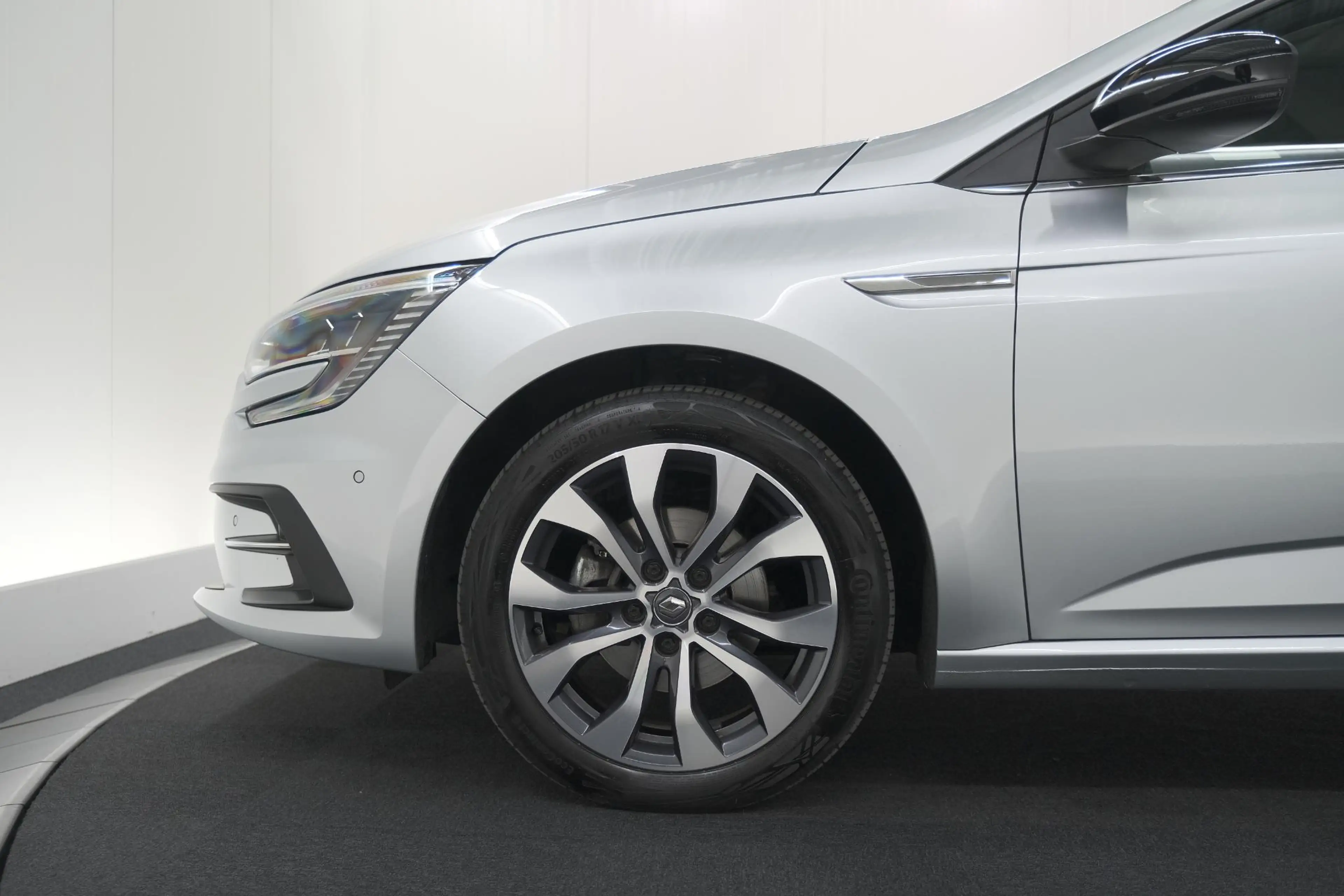Renault Megane Estate TCe 140 EDC Techno | Dodehoekdetectie | Cam — photo 13