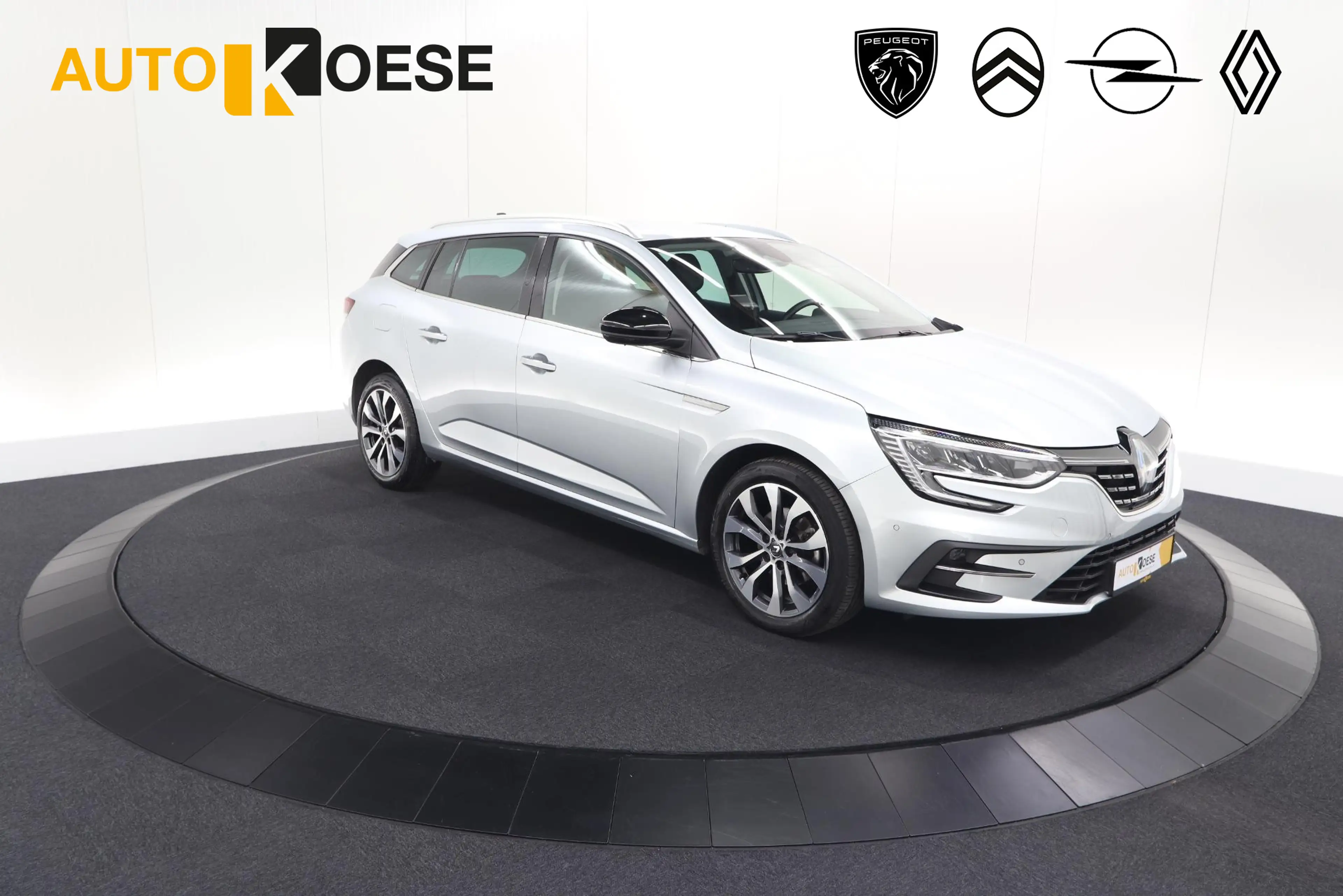 Renault Megane Estate TCe 140 EDC Techno | Dodehoekdetectie | Cam