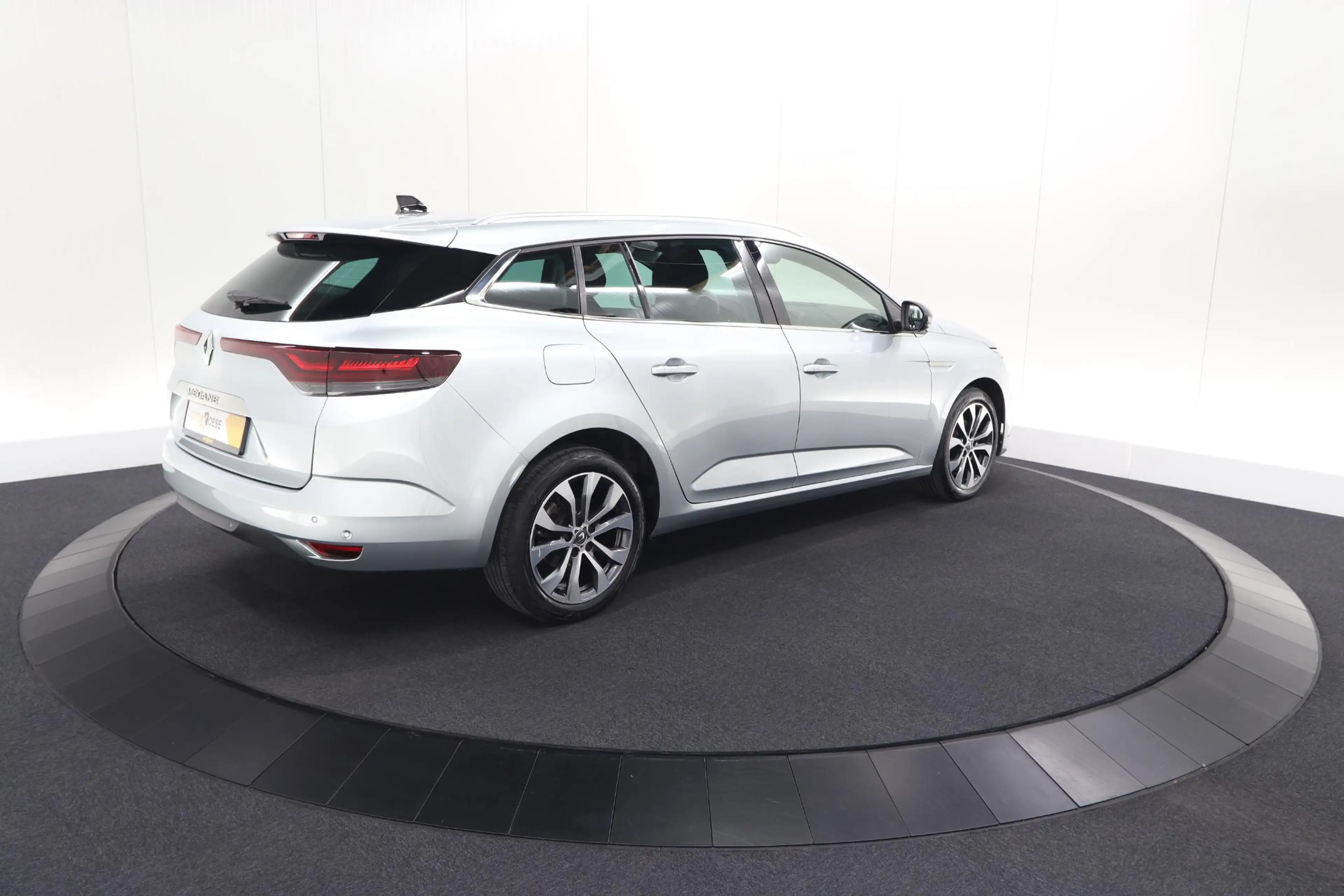 Renault Megane Estate TCe 140 EDC Techno | Dodehoekdetectie | Cam — photo 15