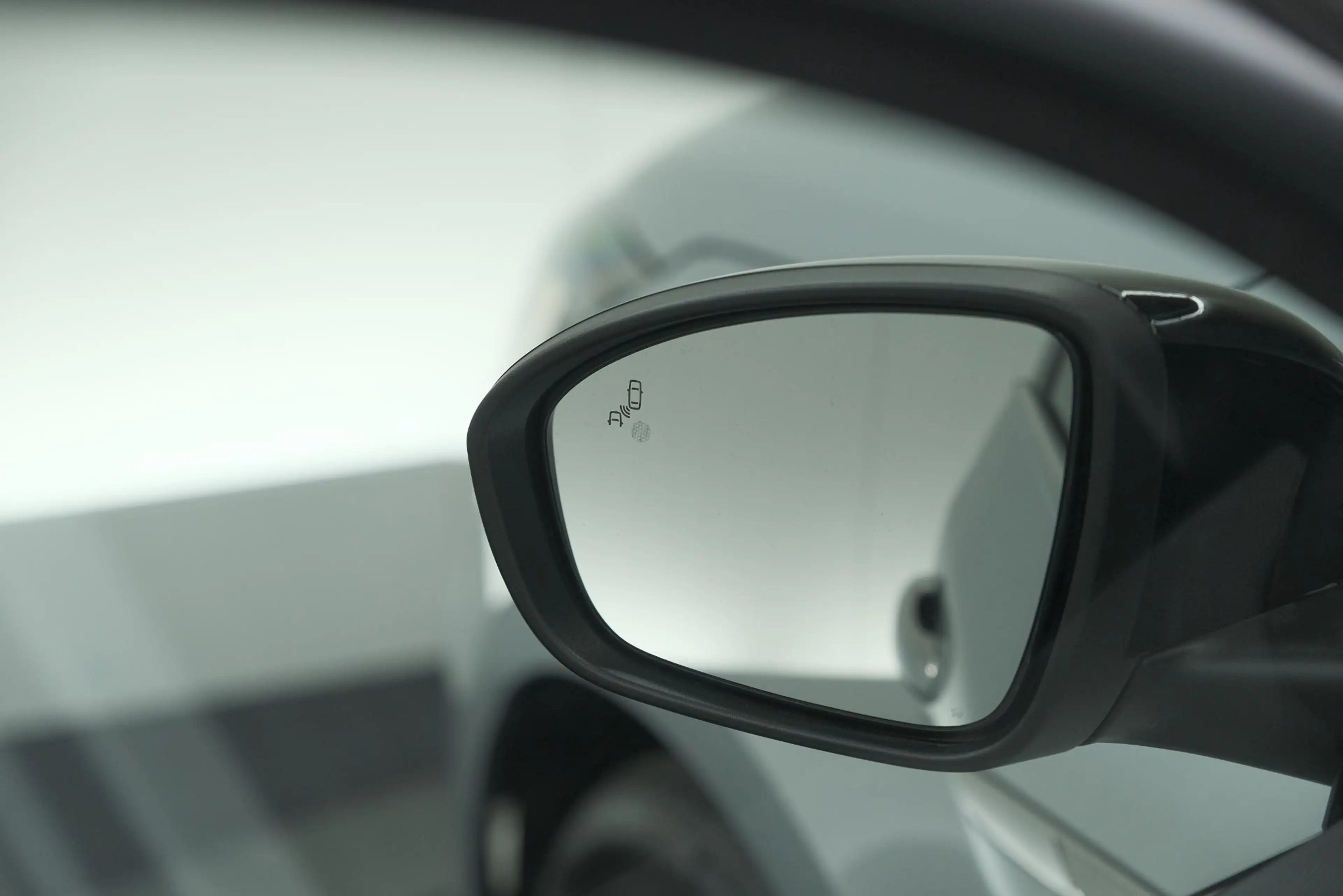 Renault Megane Estate TCe 140 EDC Techno | Dodehoekdetectie | Cam — photo 4