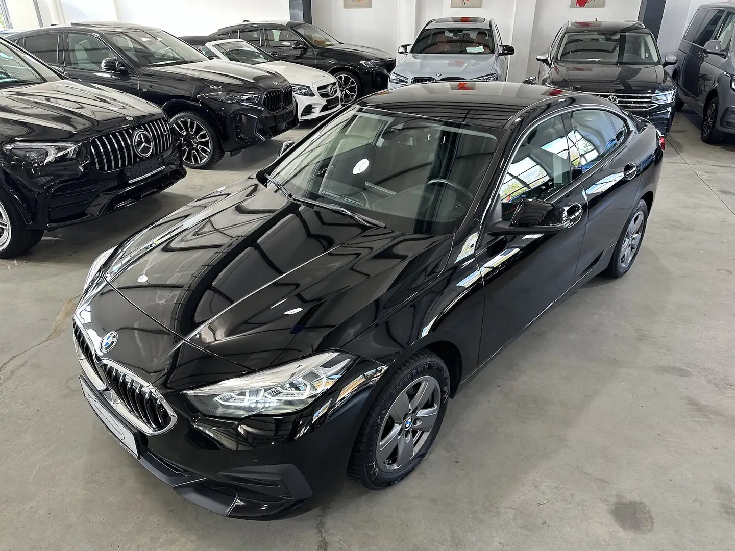 BMW 216 d Advantage/LED/NavProf/PDC/ Schwarz - 2