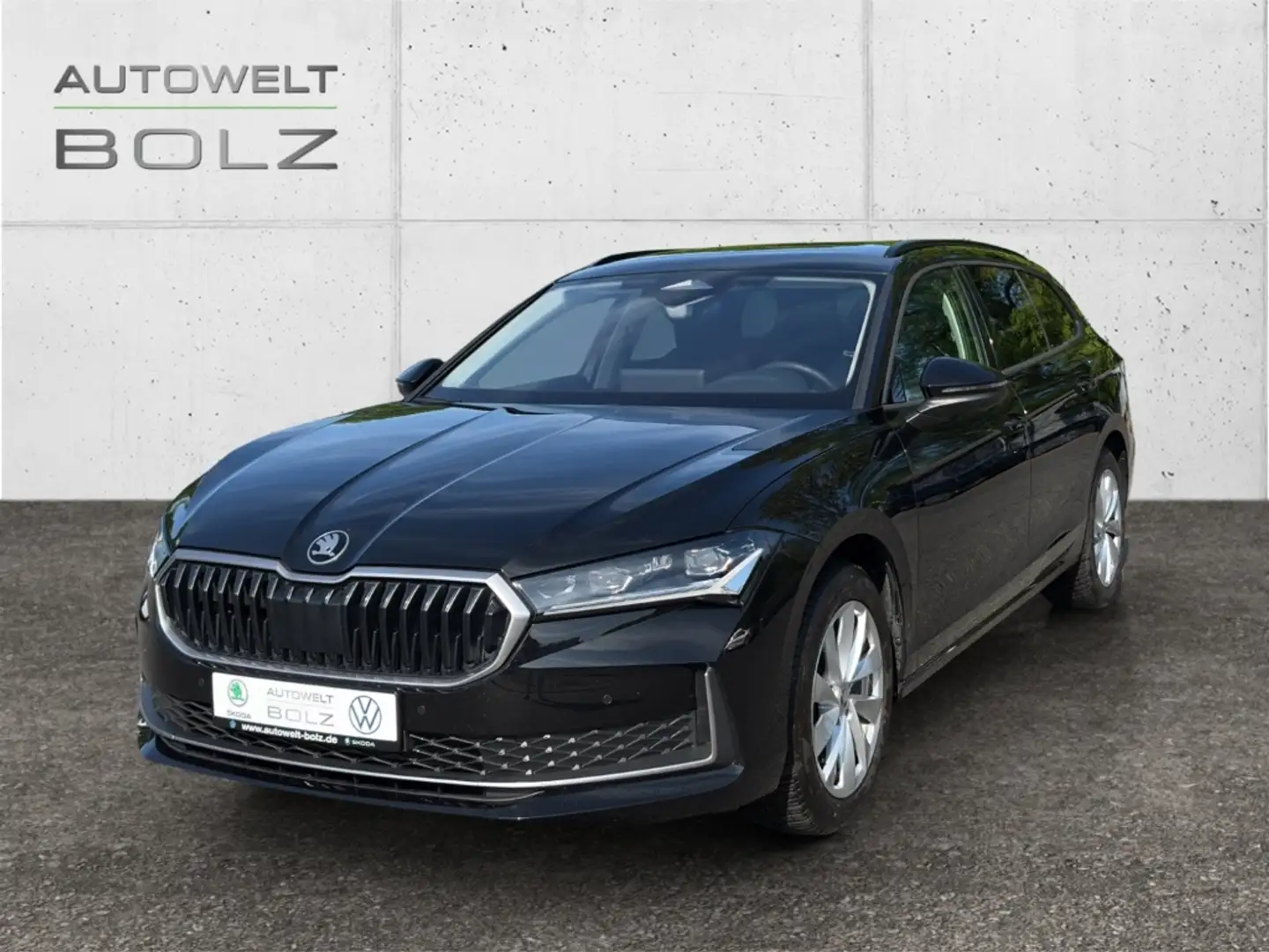 Skoda Superb Combi 1.5 TSI mHEV Selection AHK Navi Kamera DigiC Schwarz - 1