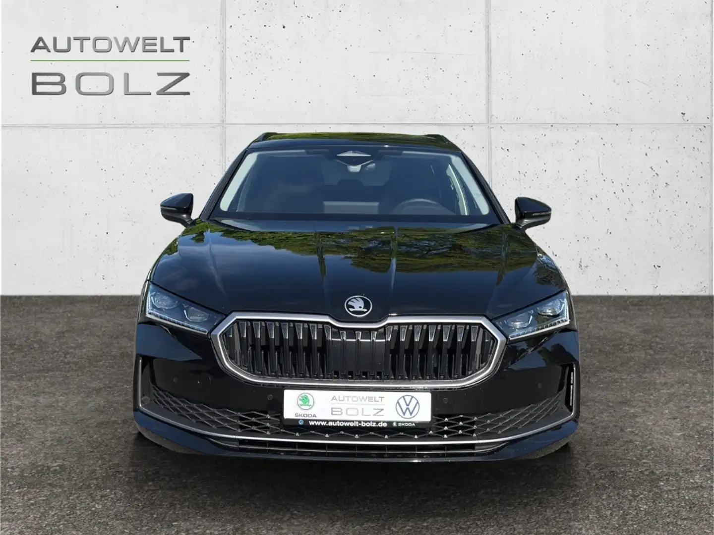 Skoda Superb Combi 1.5 TSI mHEV Selection AHK Navi Kamera DigiC Schwarz - 2