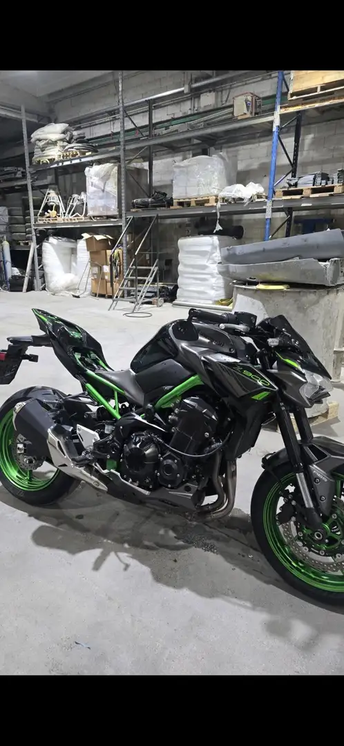 Kawasaki 900 Z siva - 1