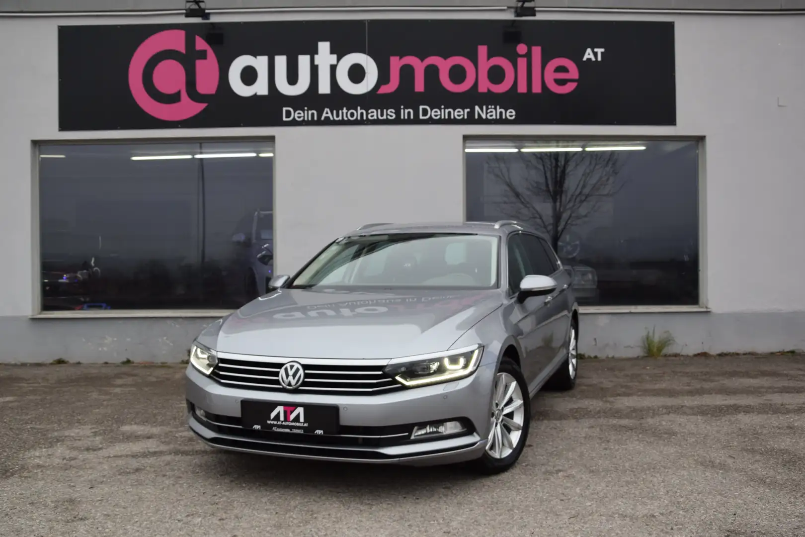 Volkswagen Passat Variant Highline BMT/Start-Stopp Grau - 1