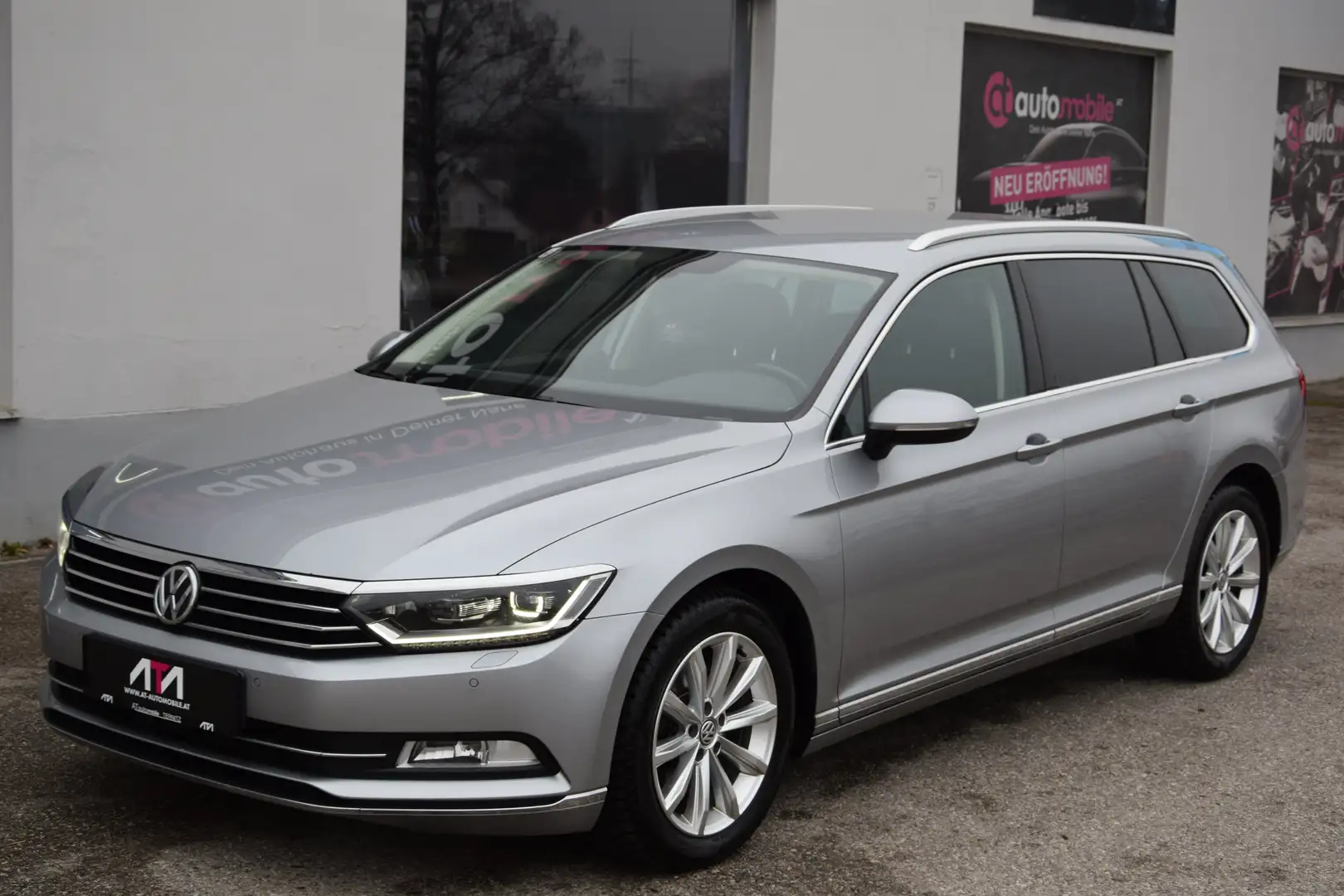 Volkswagen Passat Variant Highline BMT/Start-Stopp Grau - 2