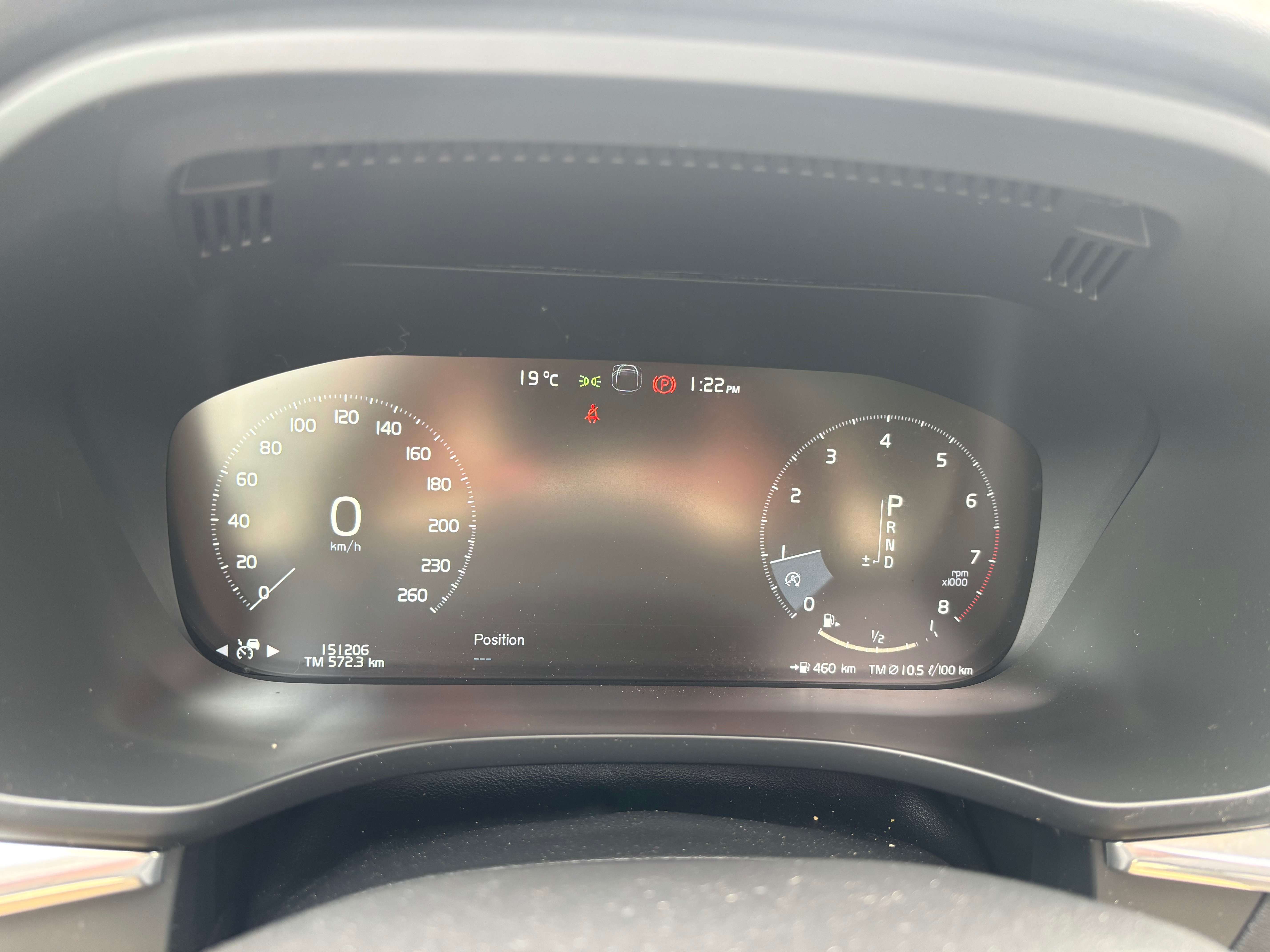 2018 Volvo XC60 Momentum thumb 6