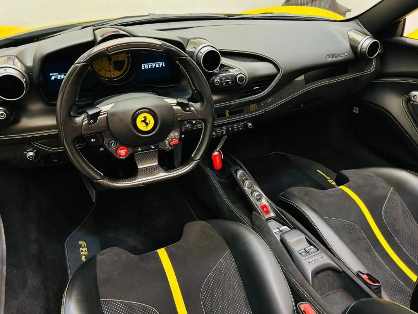 Ferrari F8 Spider 720CV Amarillo - 2