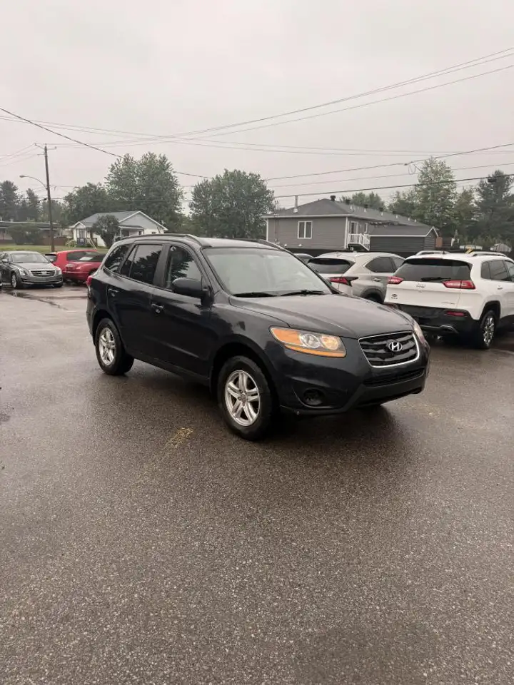 Hyundai SANTA FE photo Hyundai SANTA FE