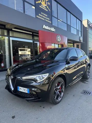 Alfa Romeo Quadrifoglio 2.9 V6 520 CV Quadrifoglio AT8 Q4