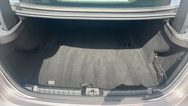 Maserati Ghibli view 14