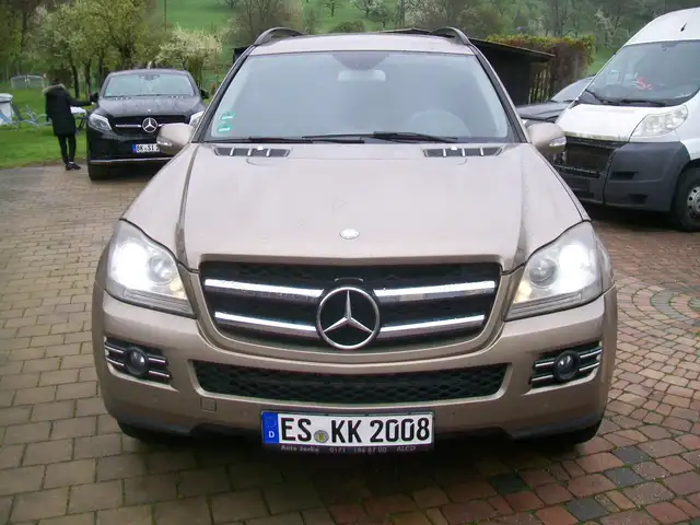 Mercedes-Benz GL 320 2008-er Version*Klimatronic*AHK*7-Sitzer*4MATIC