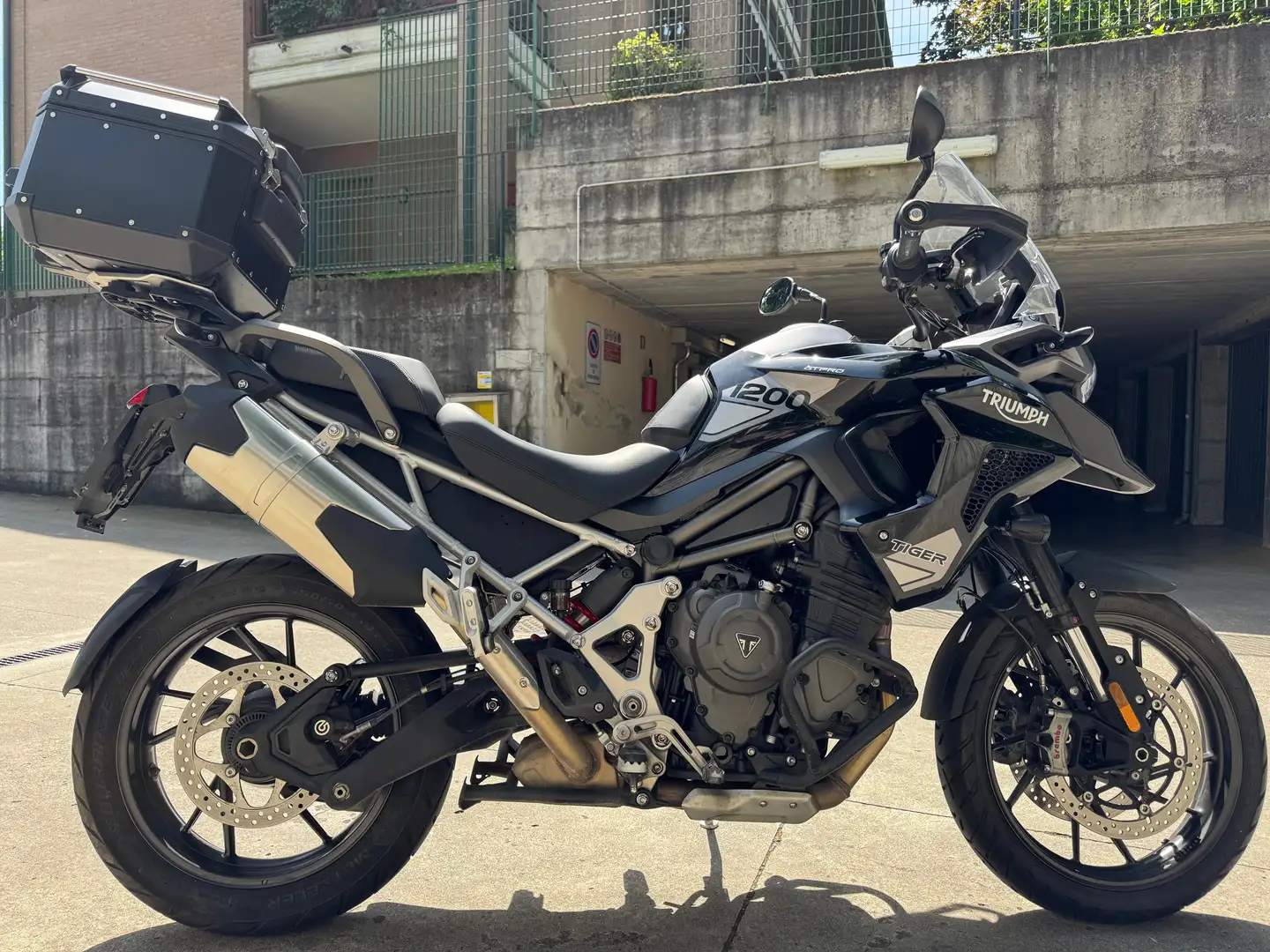 Triumph Tiger 1200 GT PRO Black - 1