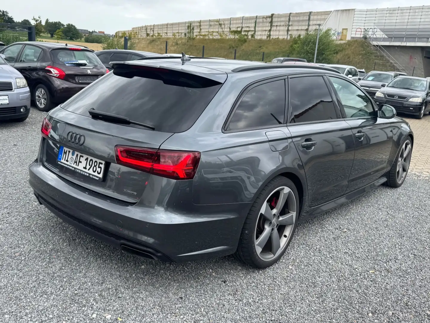 Audi A6 Avant 3.0 TDI Quattro competition S Line Matr Grau - 2