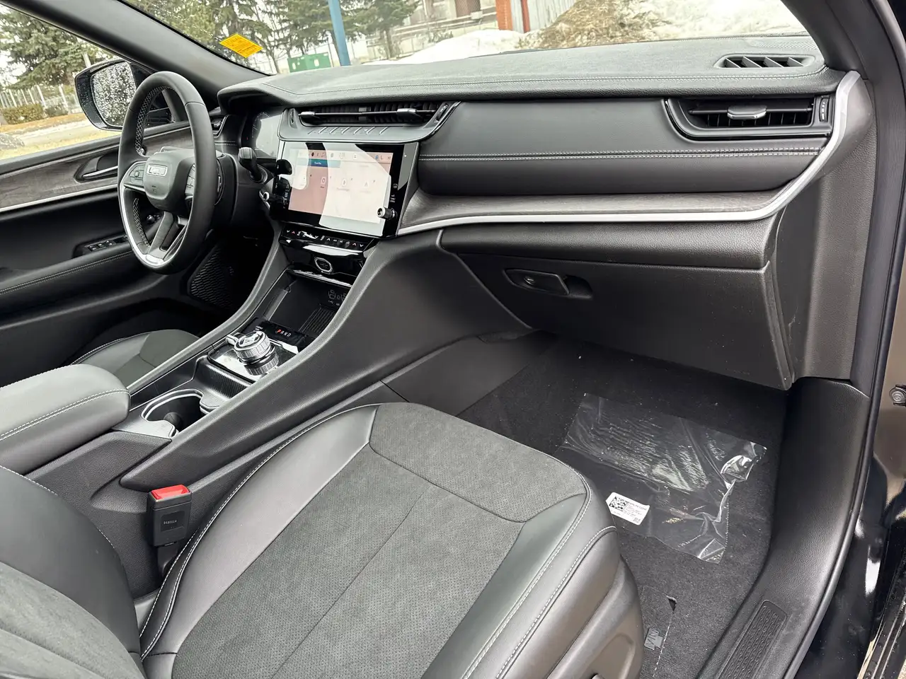 Jeep Grand Cherokee снимка Jeep Grand Cherokee