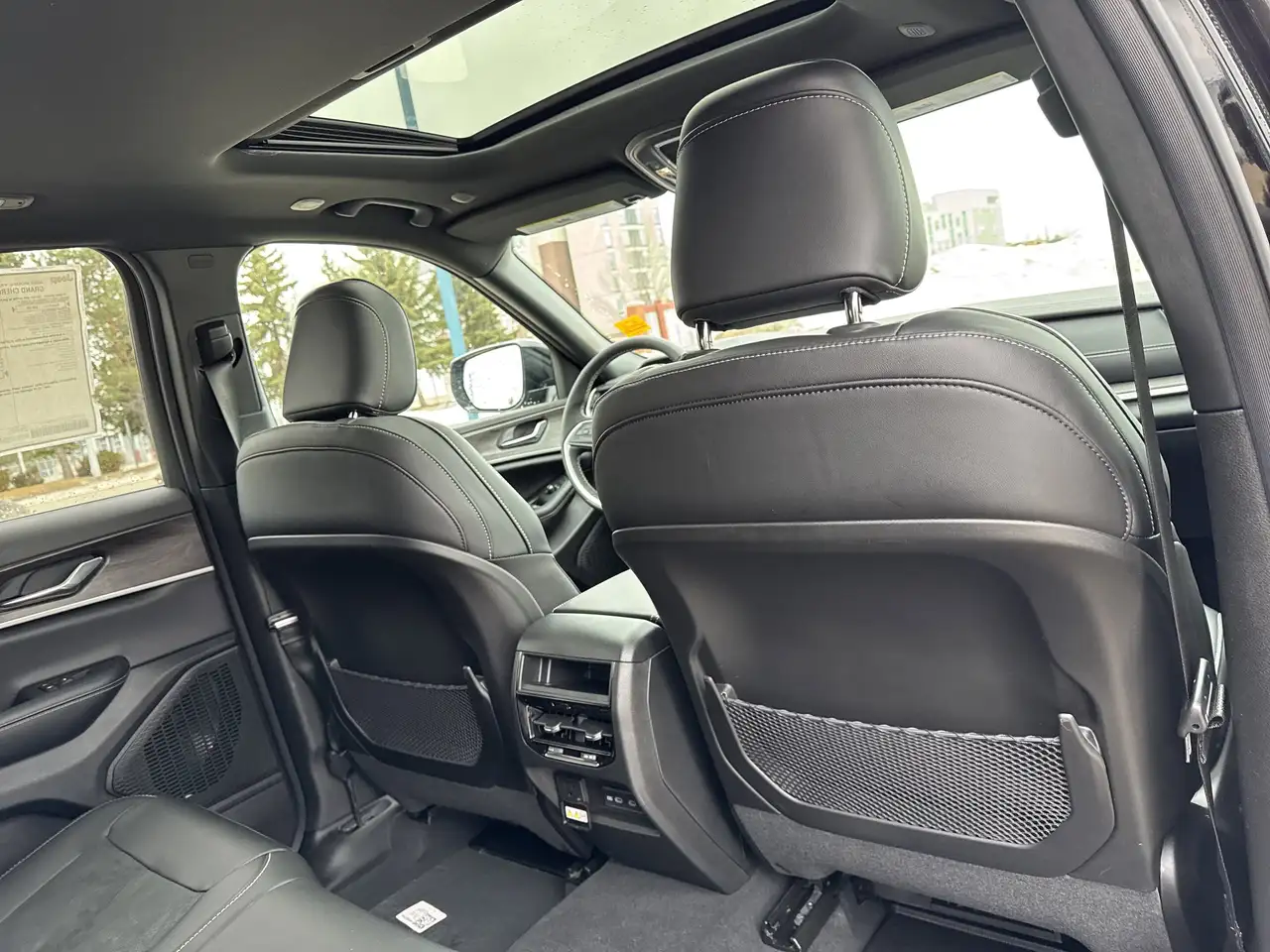 Jeep Grand Cherokee снимка Jeep Grand Cherokee