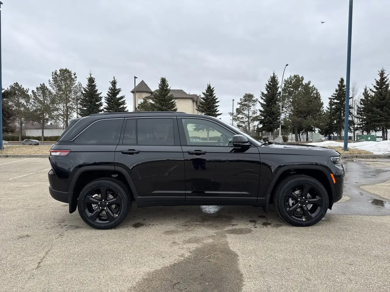 Jeep Grand Cherokee снимка Jeep Grand Cherokee