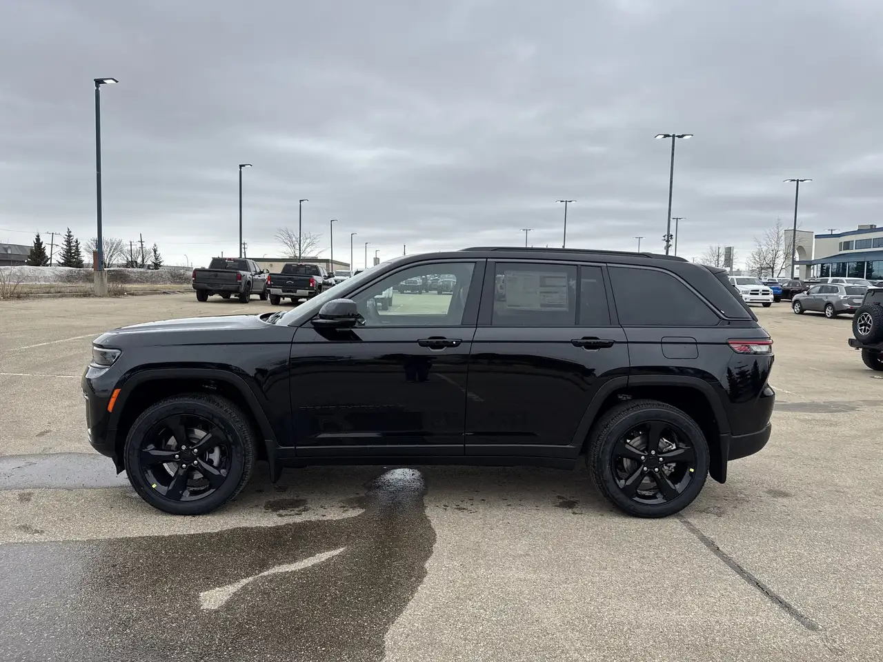 Jeep Grand Cherokee снимка Jeep Grand Cherokee