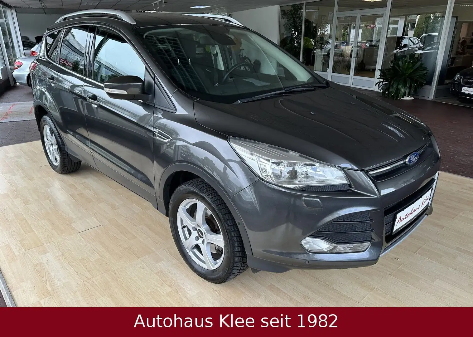 Ford Kuga 2,0 TDCi *PDC*SHZ*LM*BT*Scheckheft* Grau - 1