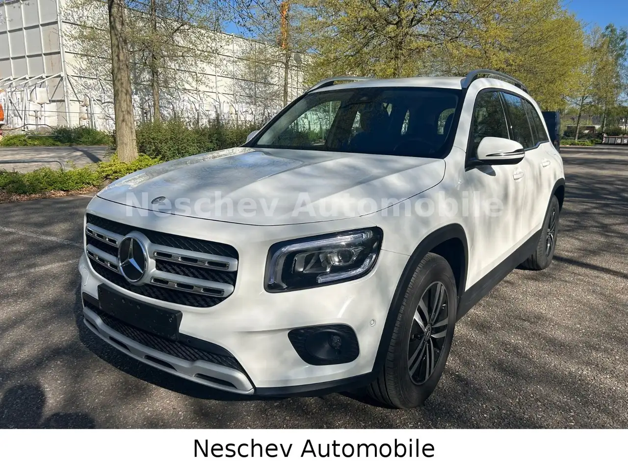 Mercedes-Benz GLB 220