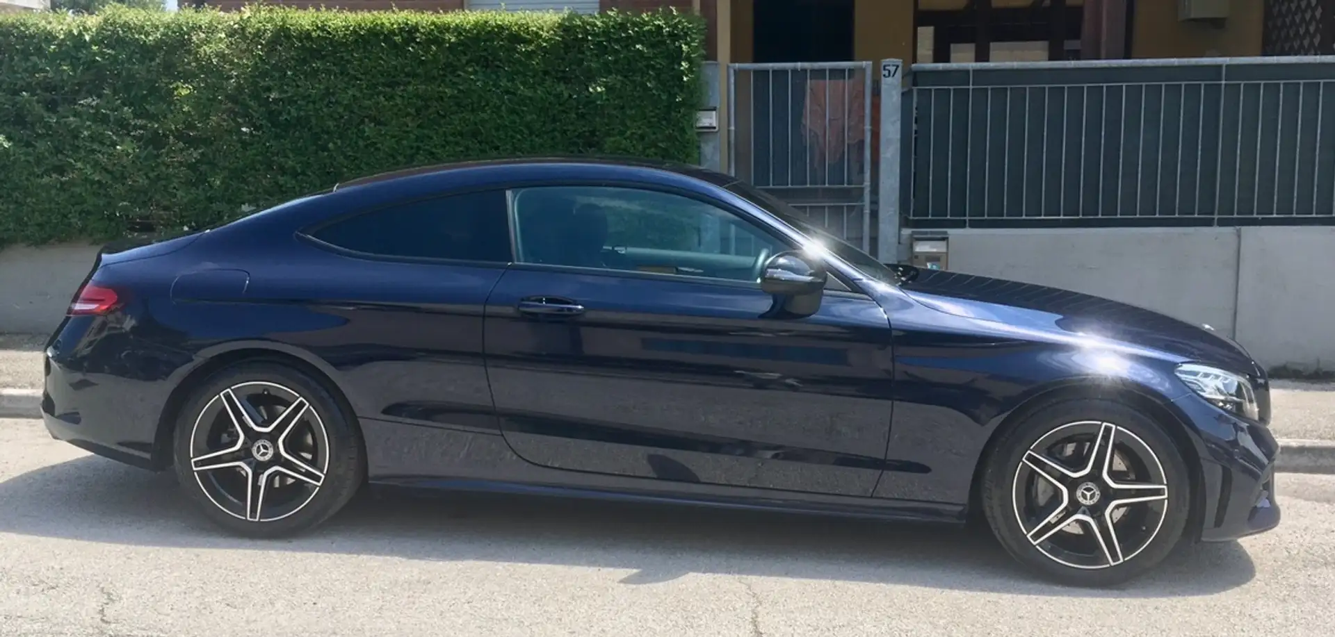 Mercedes-Benz C 180 C COUPÈ PREMIUM AMG Blu/Azzurro - 2
