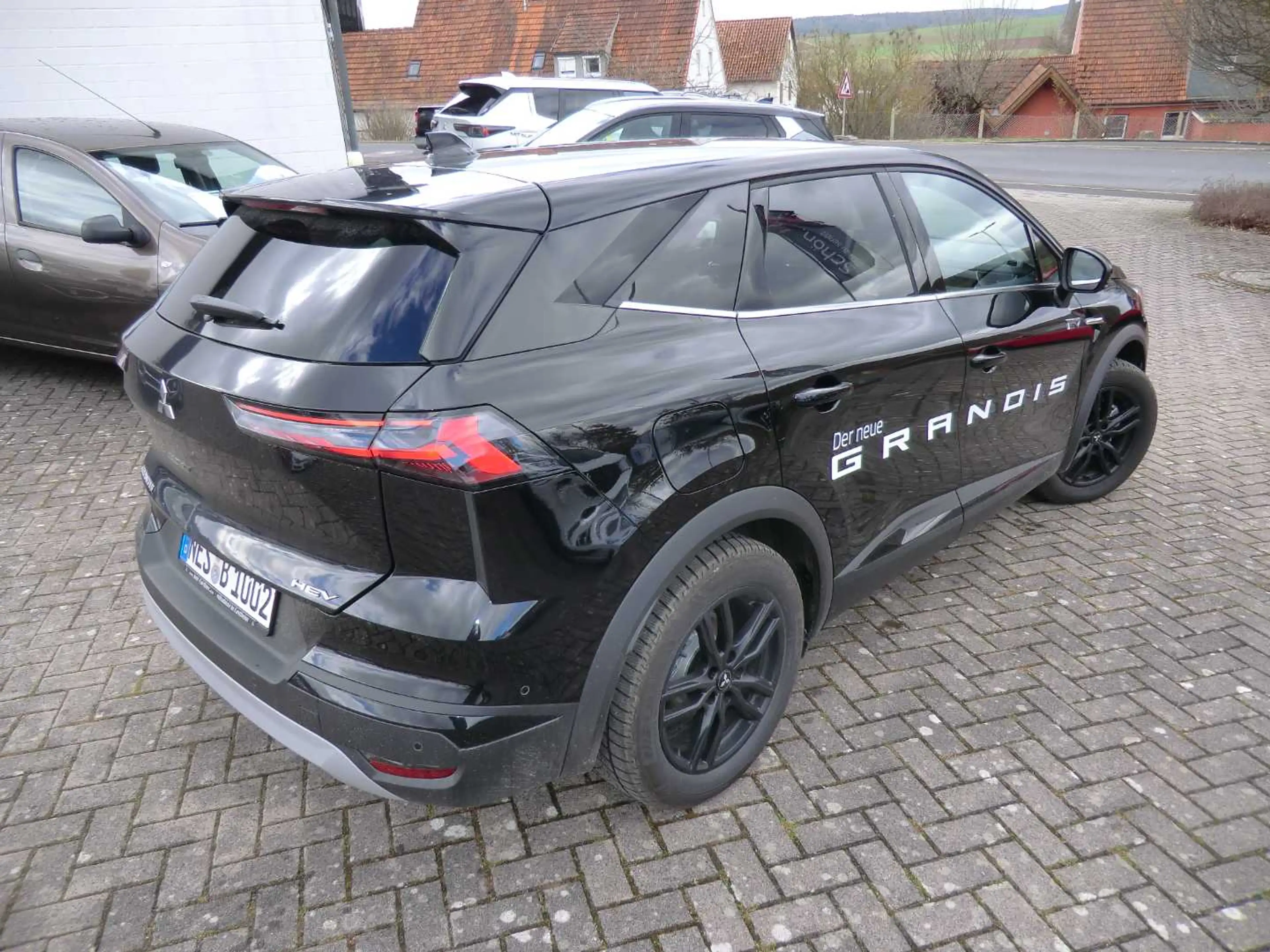 Mitsubishi Grandis Intro Edition 1.8 Hybrid — photo 5