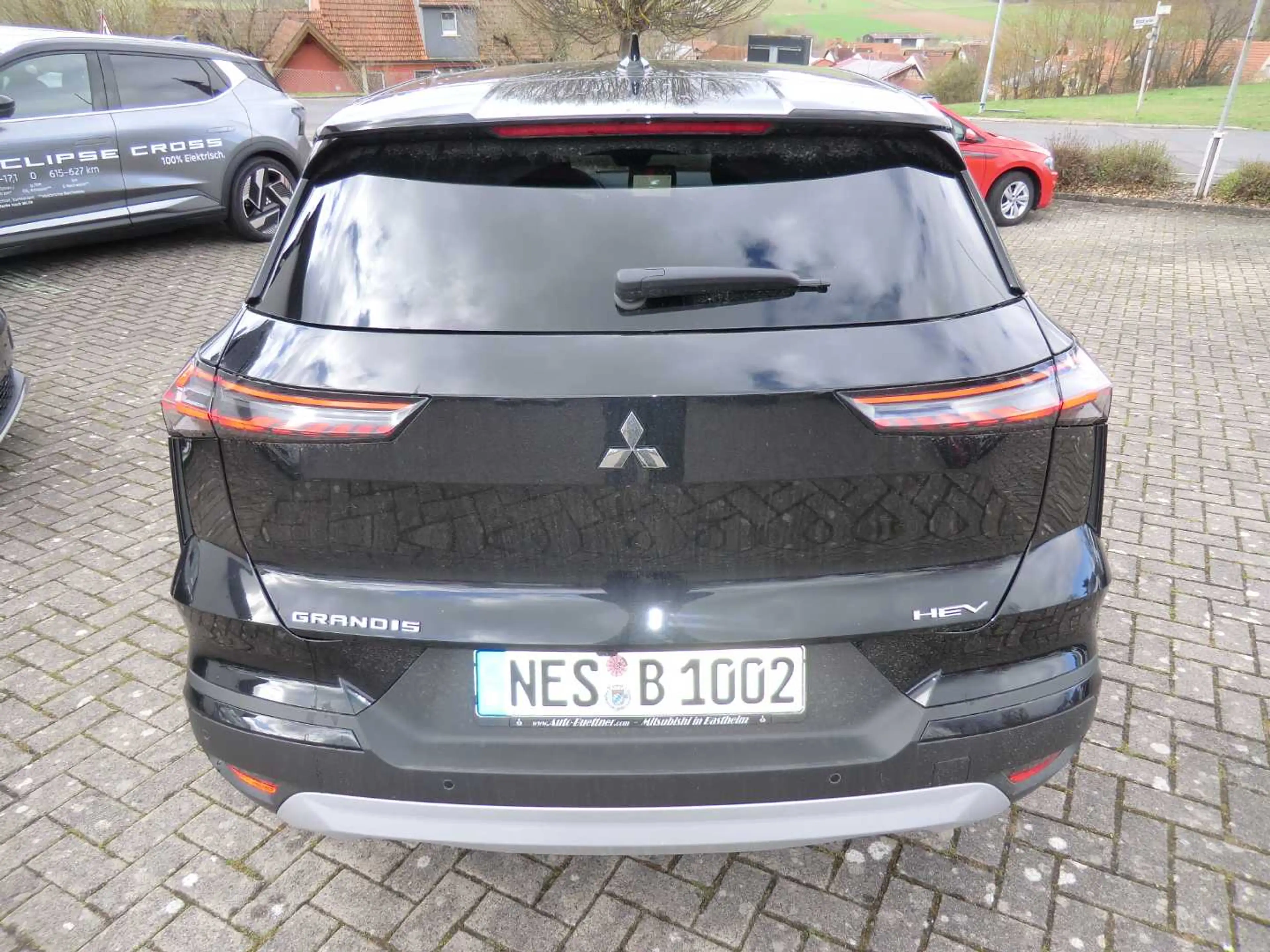 Mitsubishi Grandis Intro Edition 1.8 Hybrid — photo 4