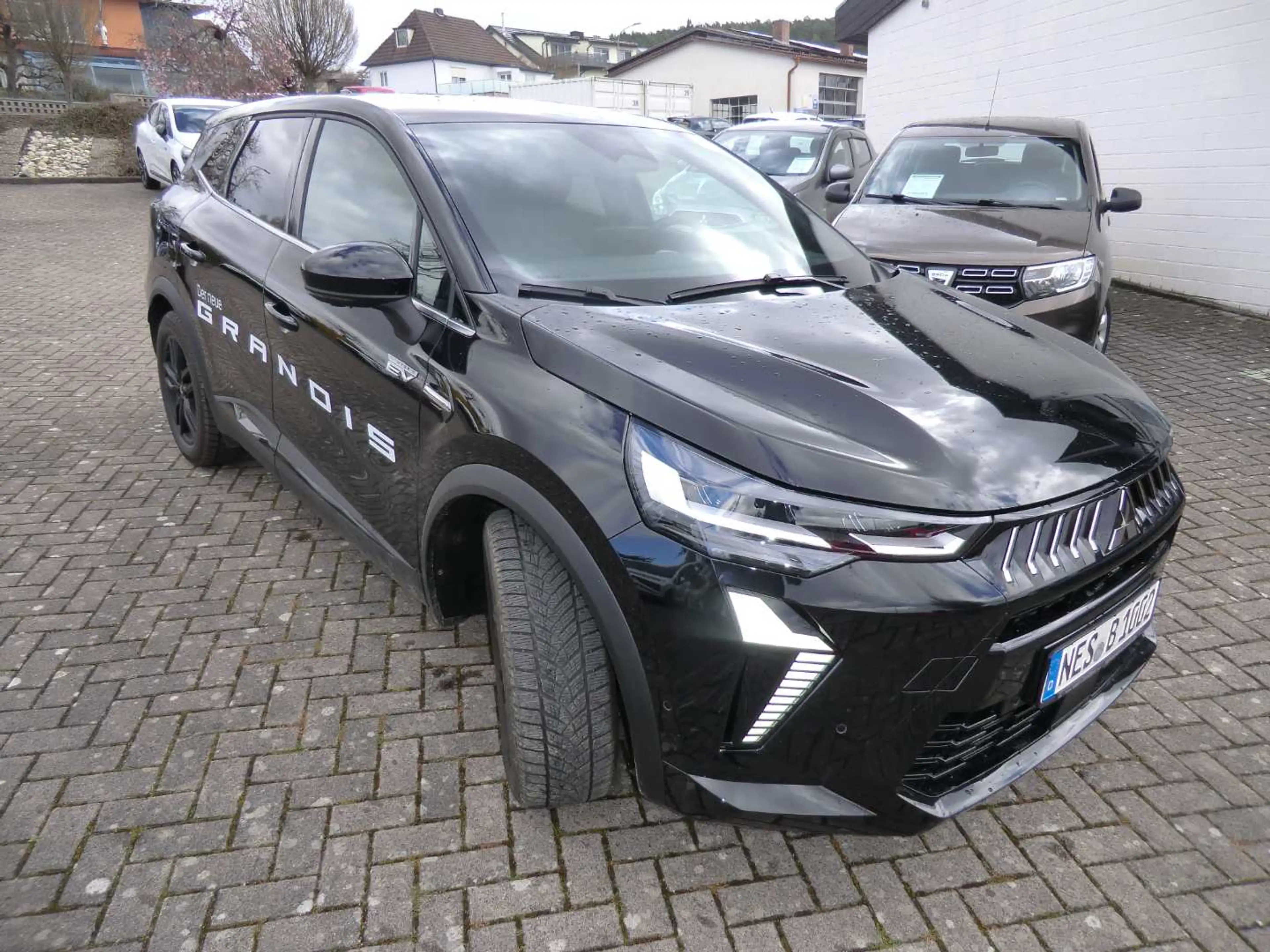Mitsubishi Grandis Intro Edition 1.8 Hybrid — photo 6