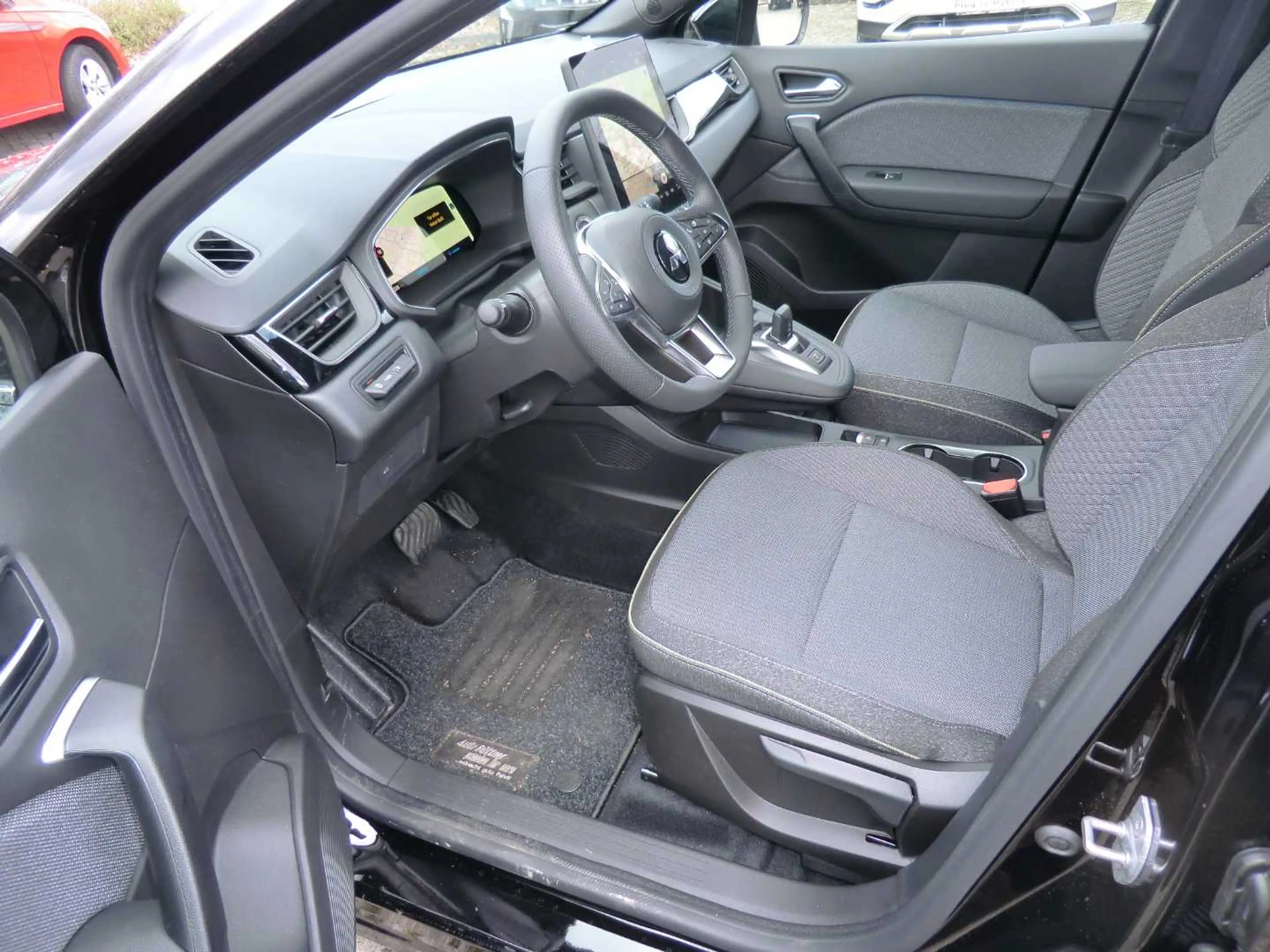 Mitsubishi Grandis Intro Edition 1.8 Hybrid — photo 8
