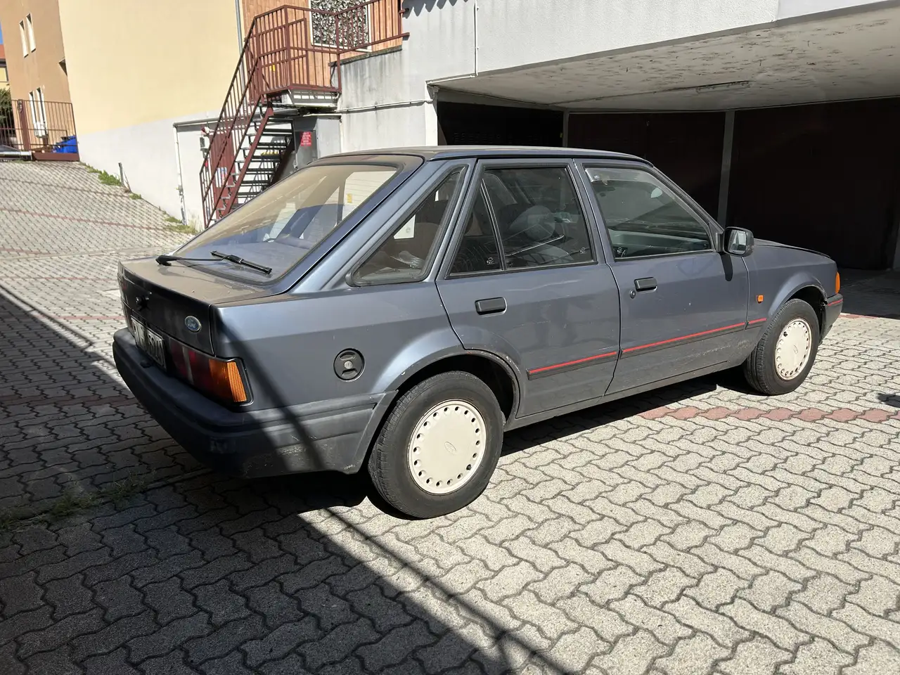 Ford Escort 5p 1.1 CL, foto 8