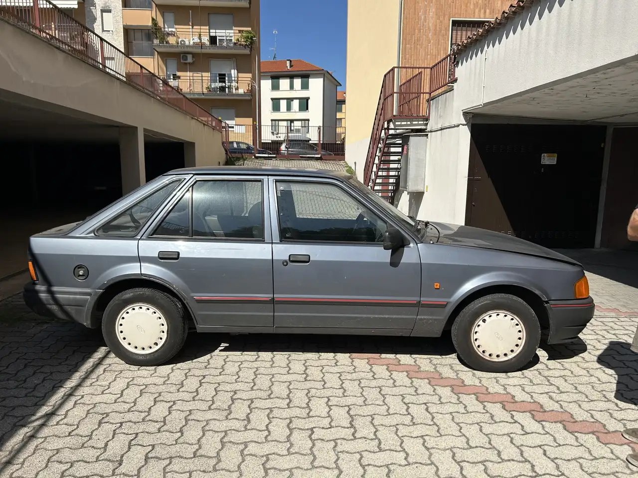 Ford Escort 5p 1.1 CL, foto 9