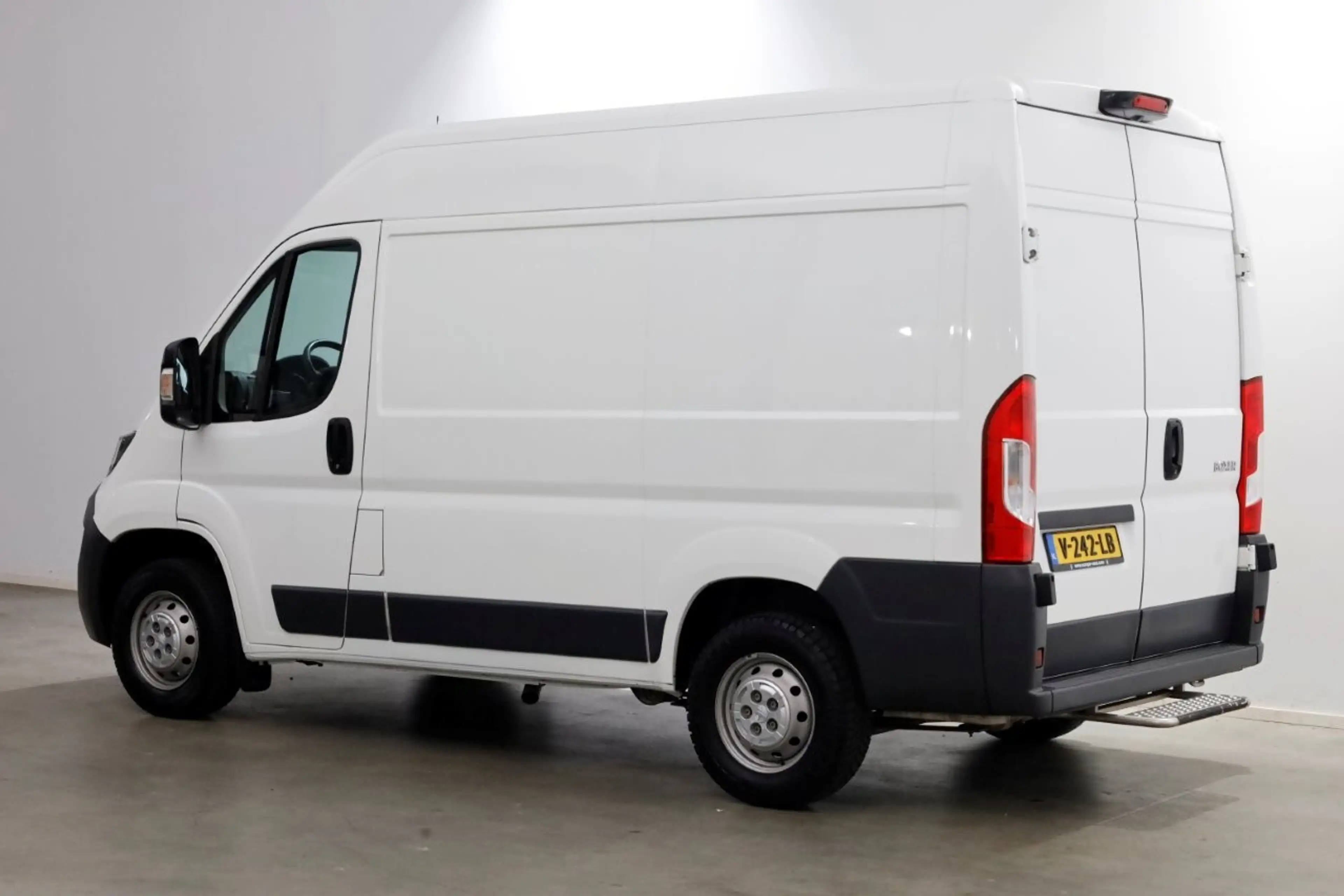 Peugeot Boxer 2.0 BlueHDI 130pk E6 L1H2 Premium Navi/Camera/Inri — photo 10