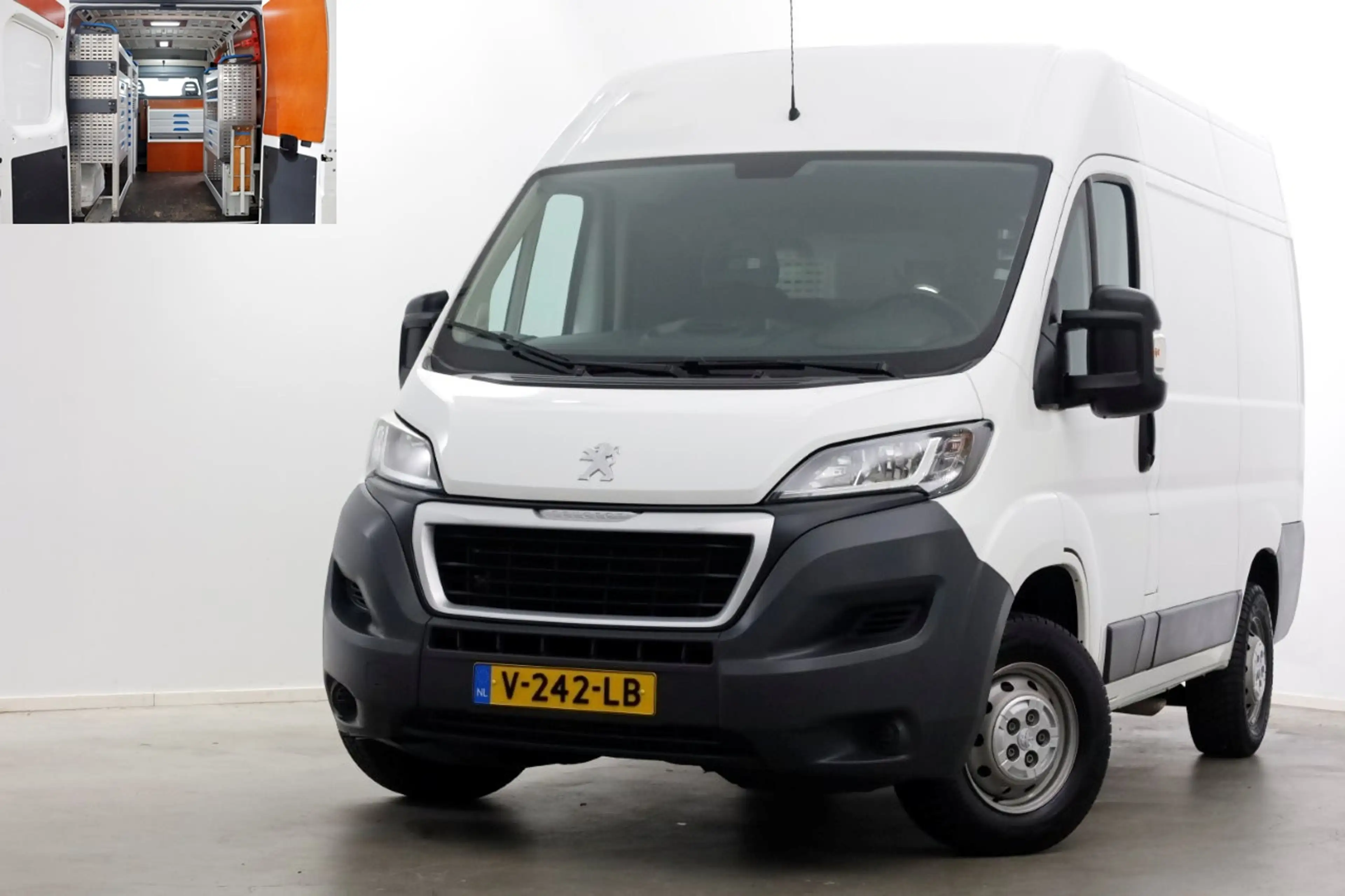 Peugeot Boxer 2.0 BlueHDI 130pk E6 L1H2 Premium Navi/Camera/Inri